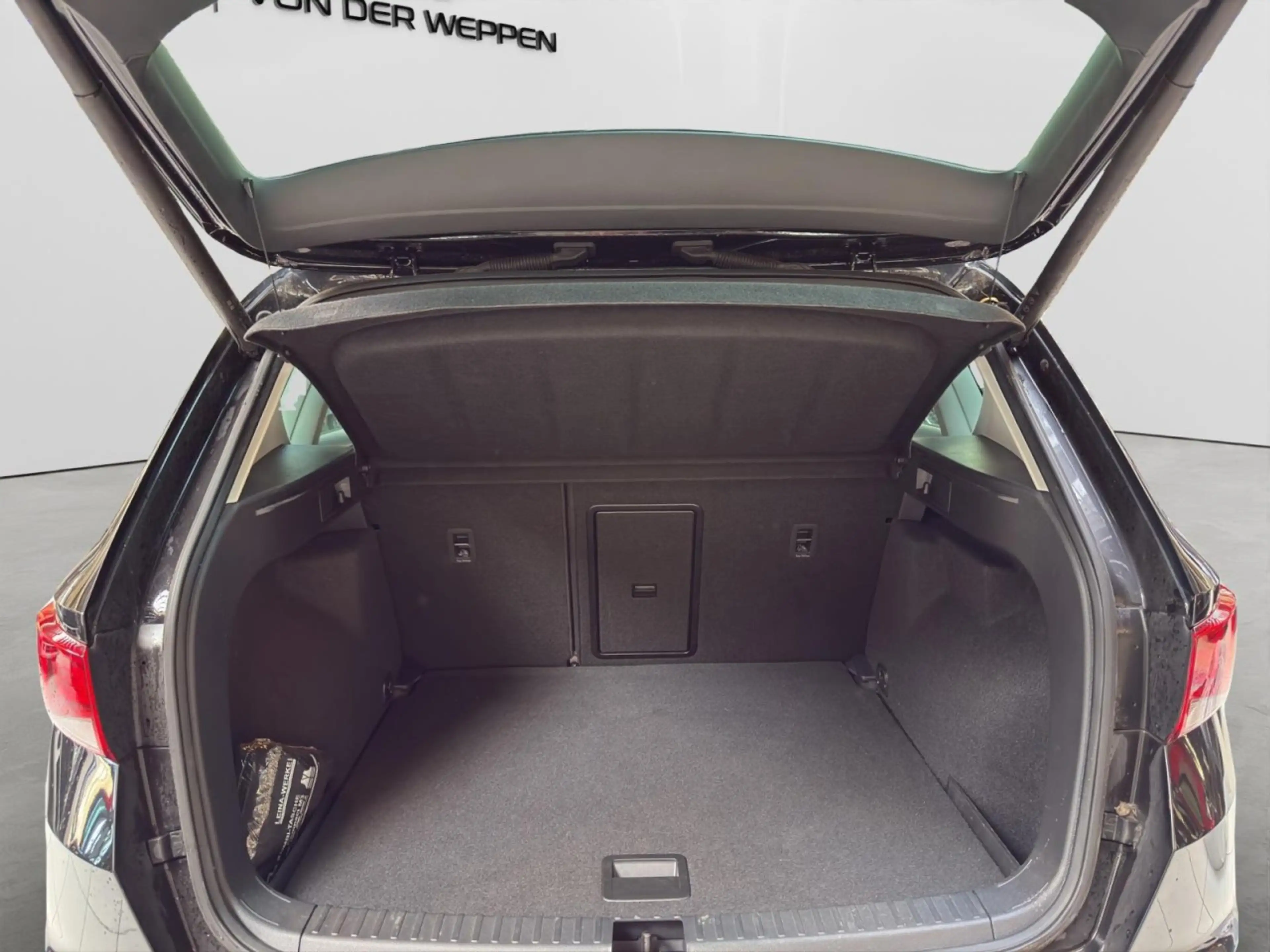 SEAT Ateca Style 1.5 TSI AHK, LED, Navi, SHZ Klima Navi — photo 7