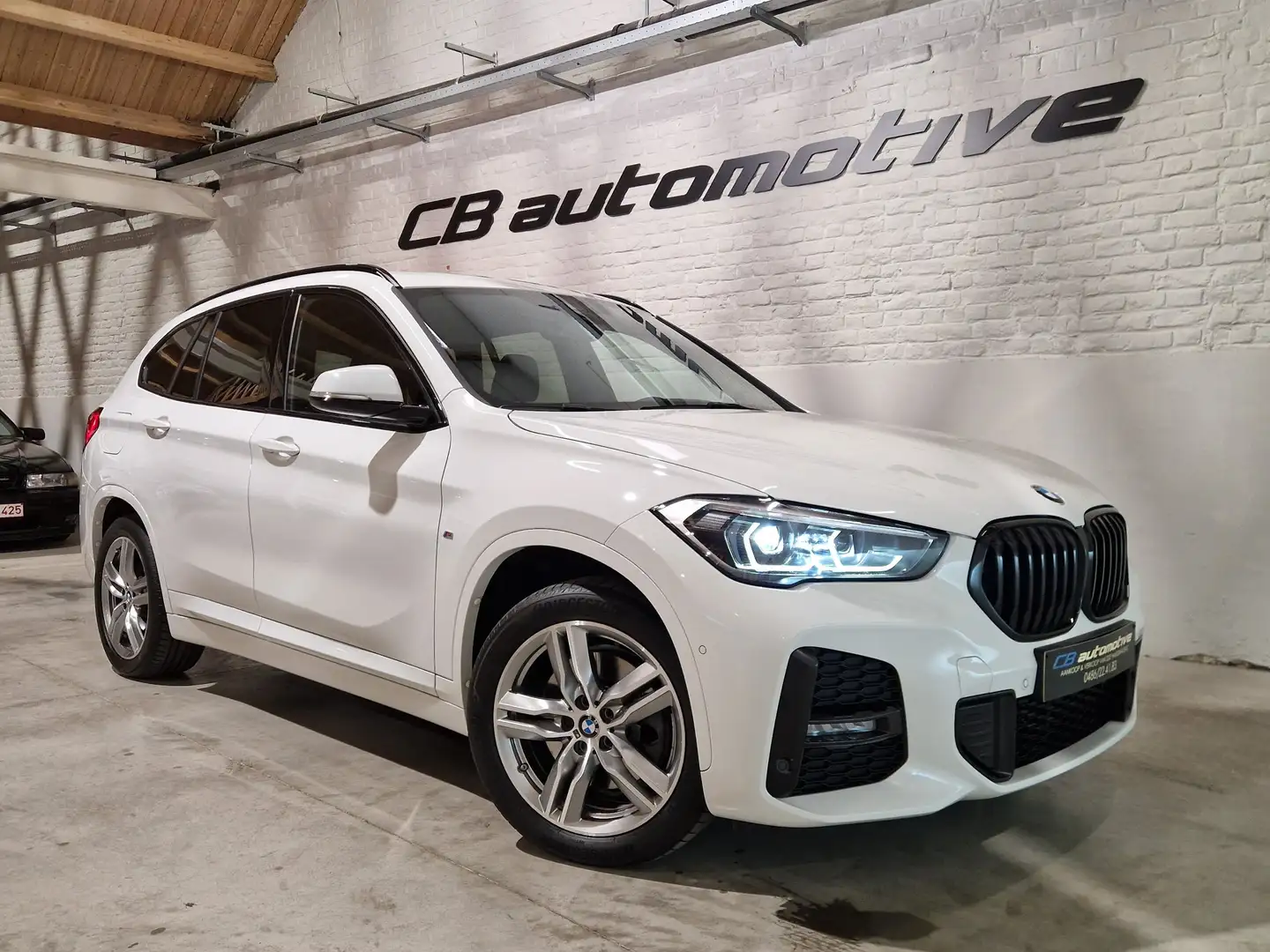 BMW X1 PHEV 1.5iA xDrive25e  BTW aftrekbaar Bianco - 1