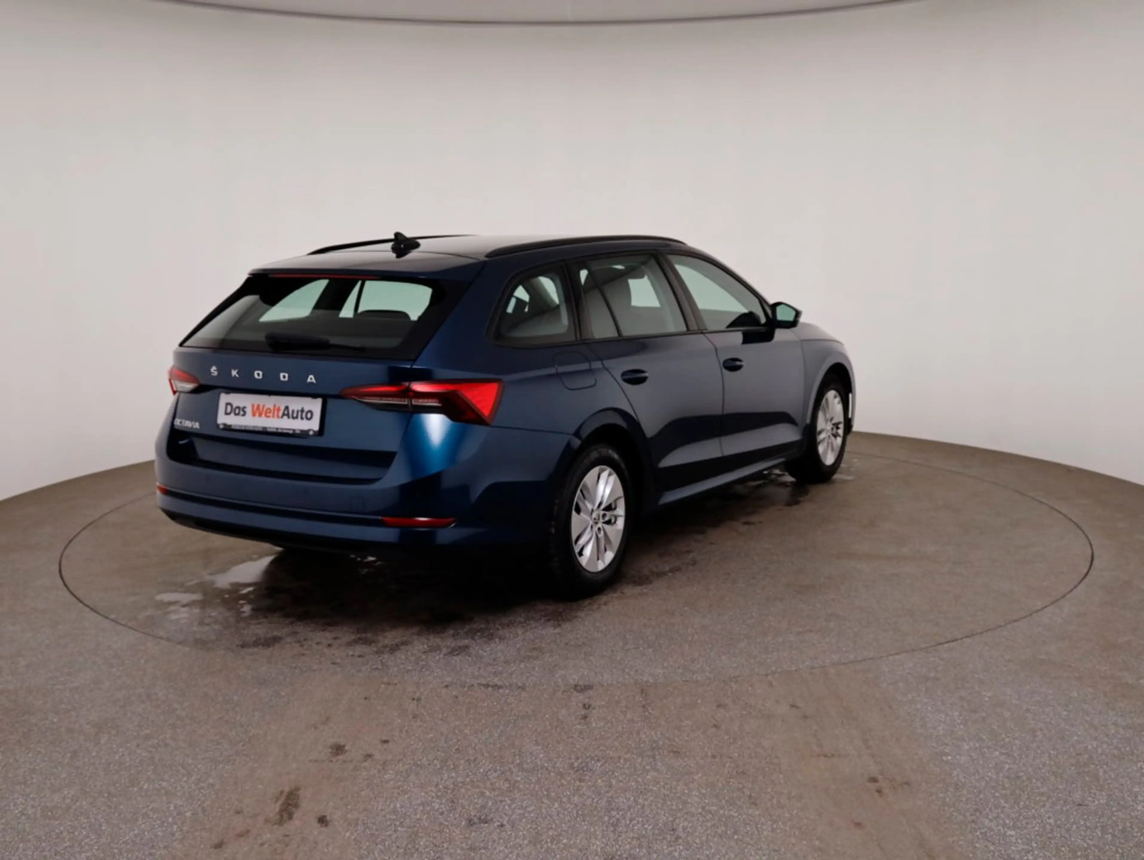 Skoda Octavia Ambition TDI — photo 11