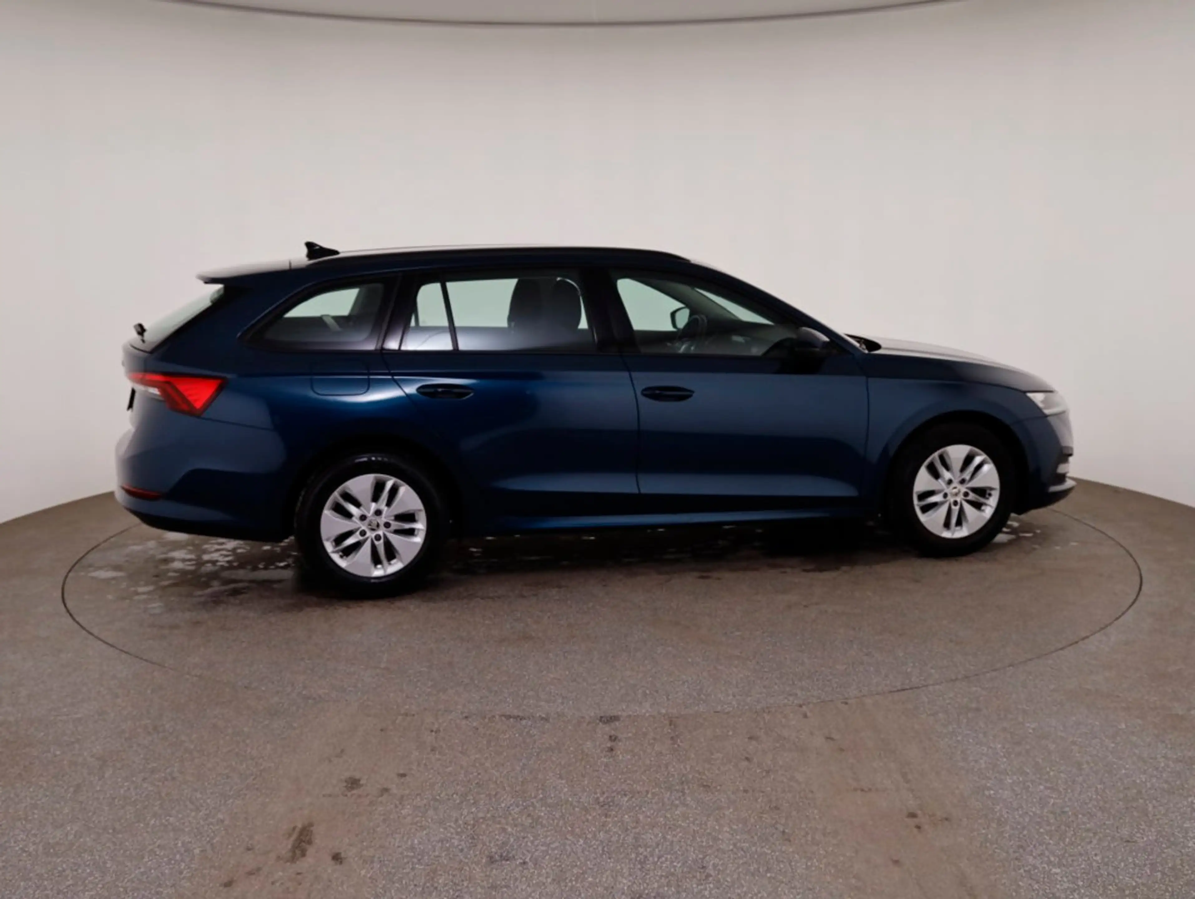 Skoda Octavia Ambition TDI — photo 10