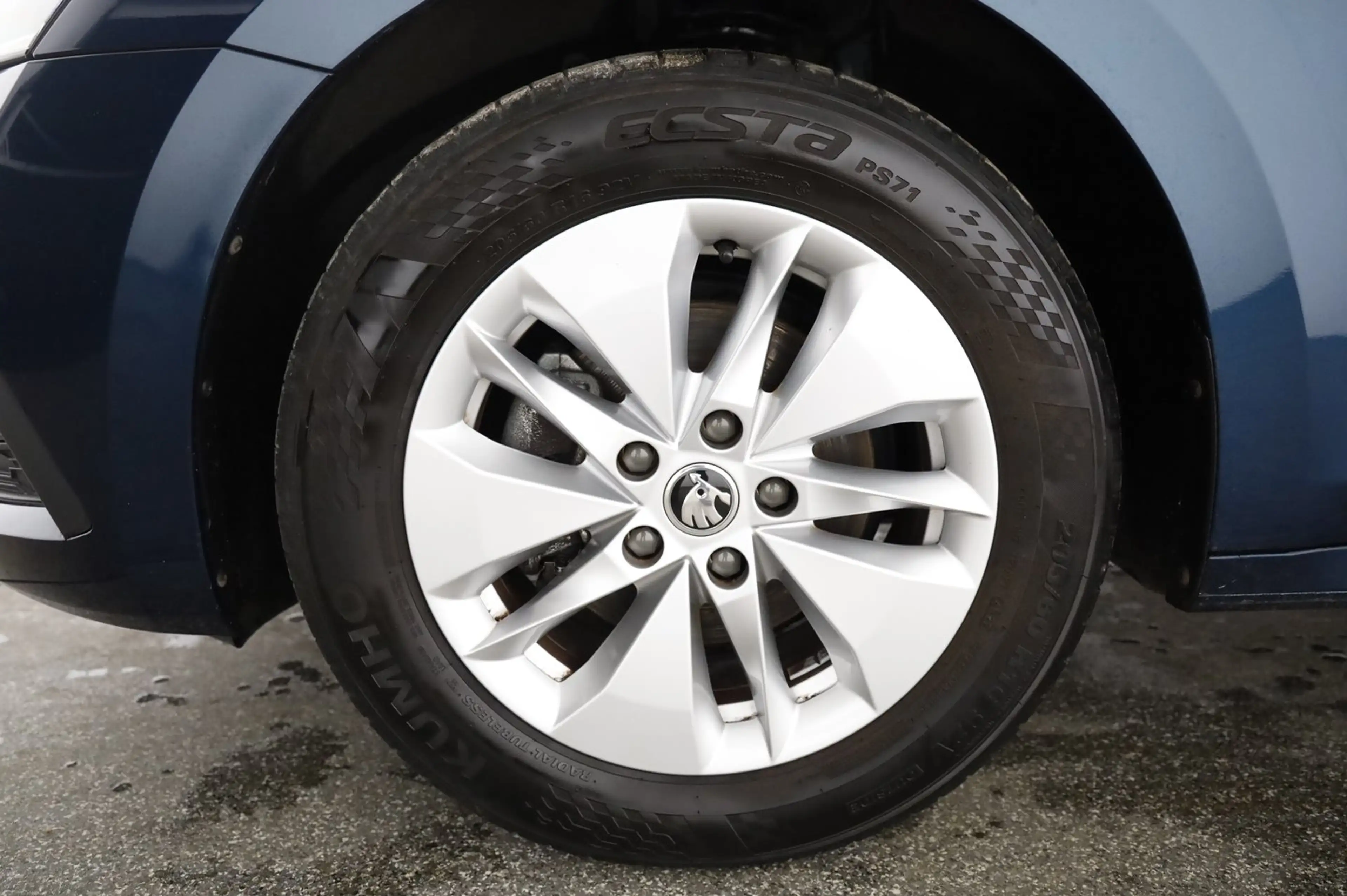 Skoda Octavia Ambition TDI — photo 30