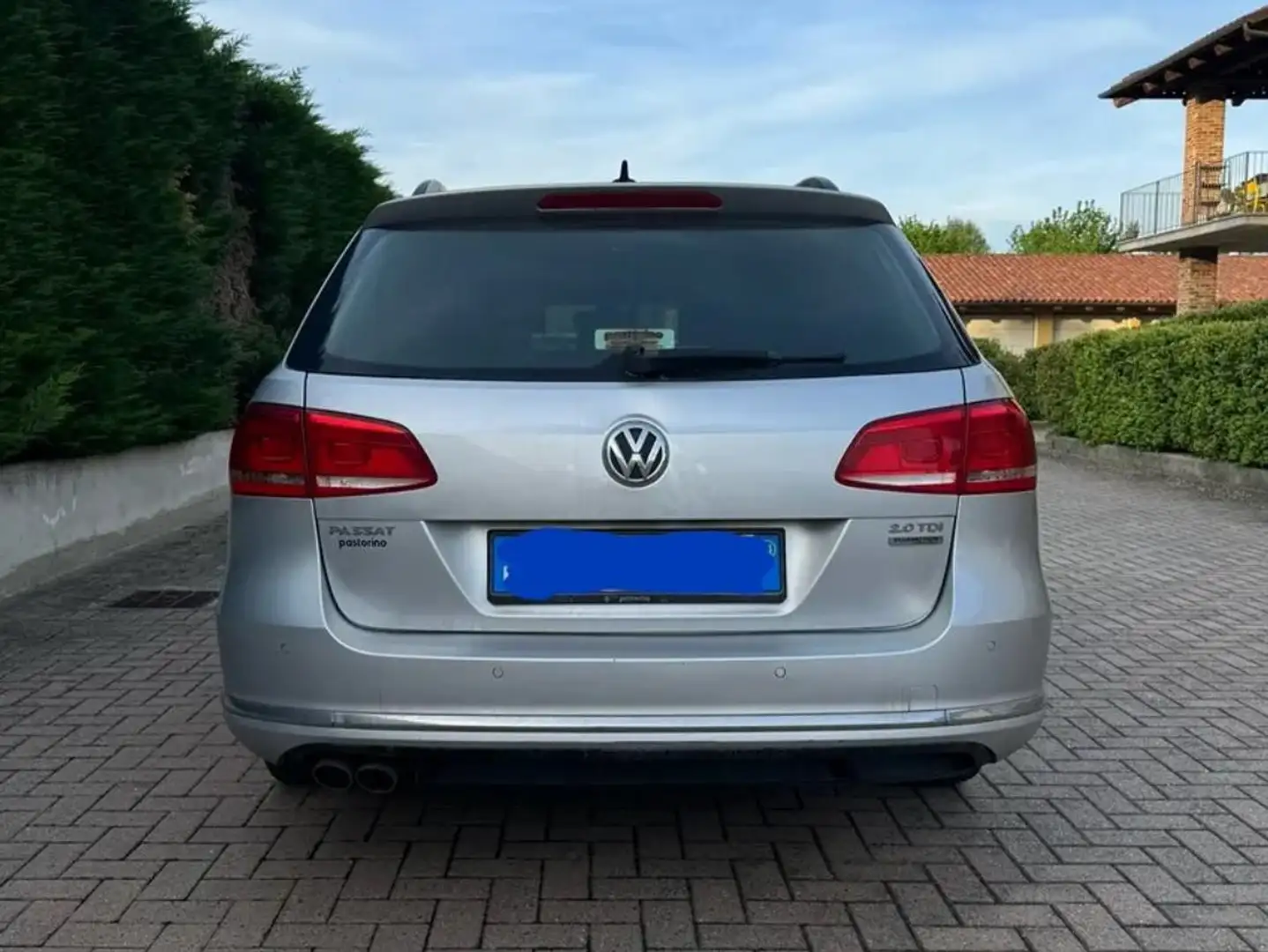 Volkswagen Passat Variant VII versione Confortline Business pack Argento - 2