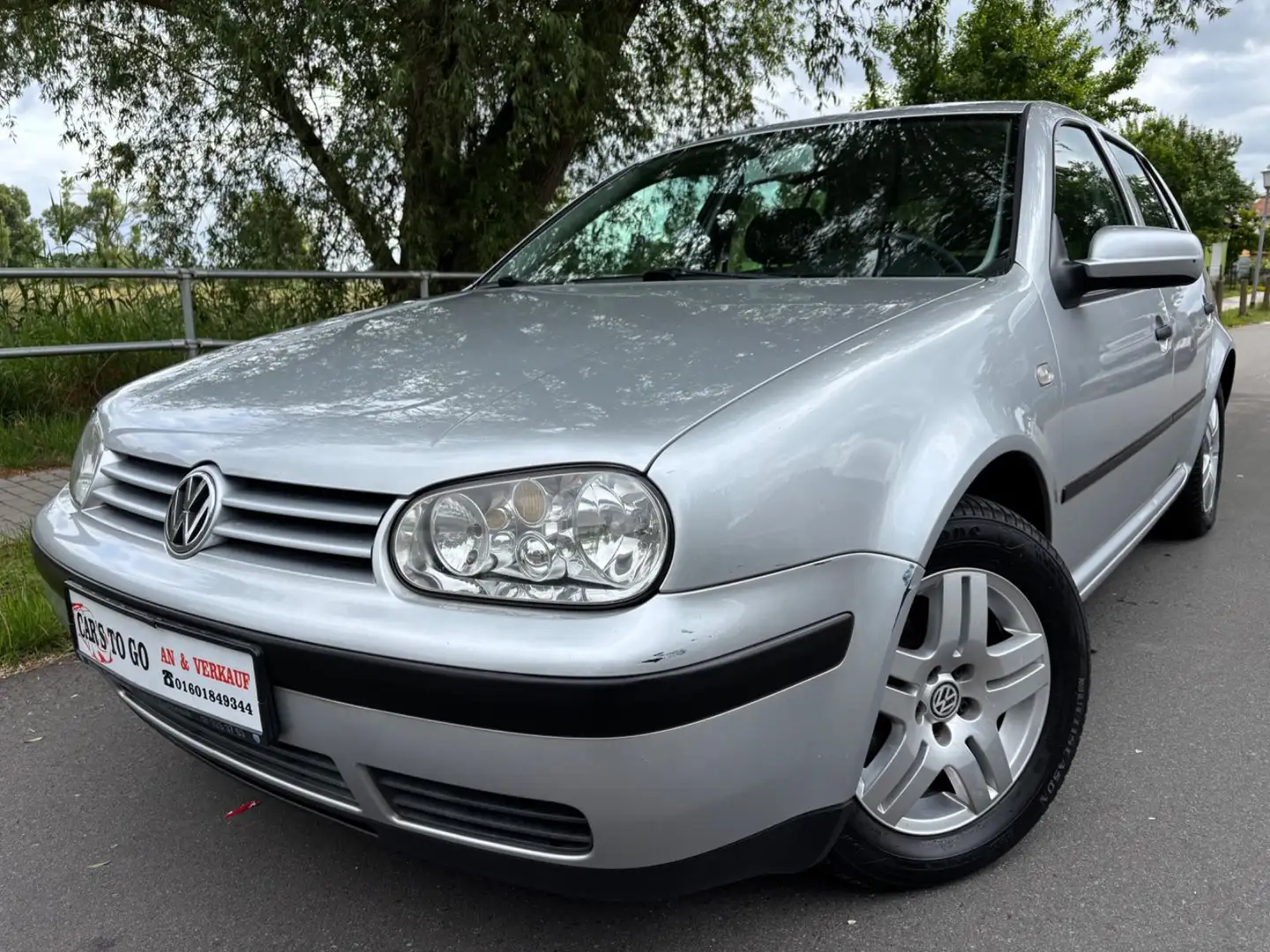 Volkswagen Golf 1.6 Edition Argent - 2