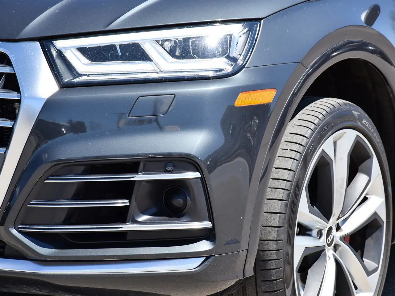 Audi SQ5 снимка Audi SQ5
