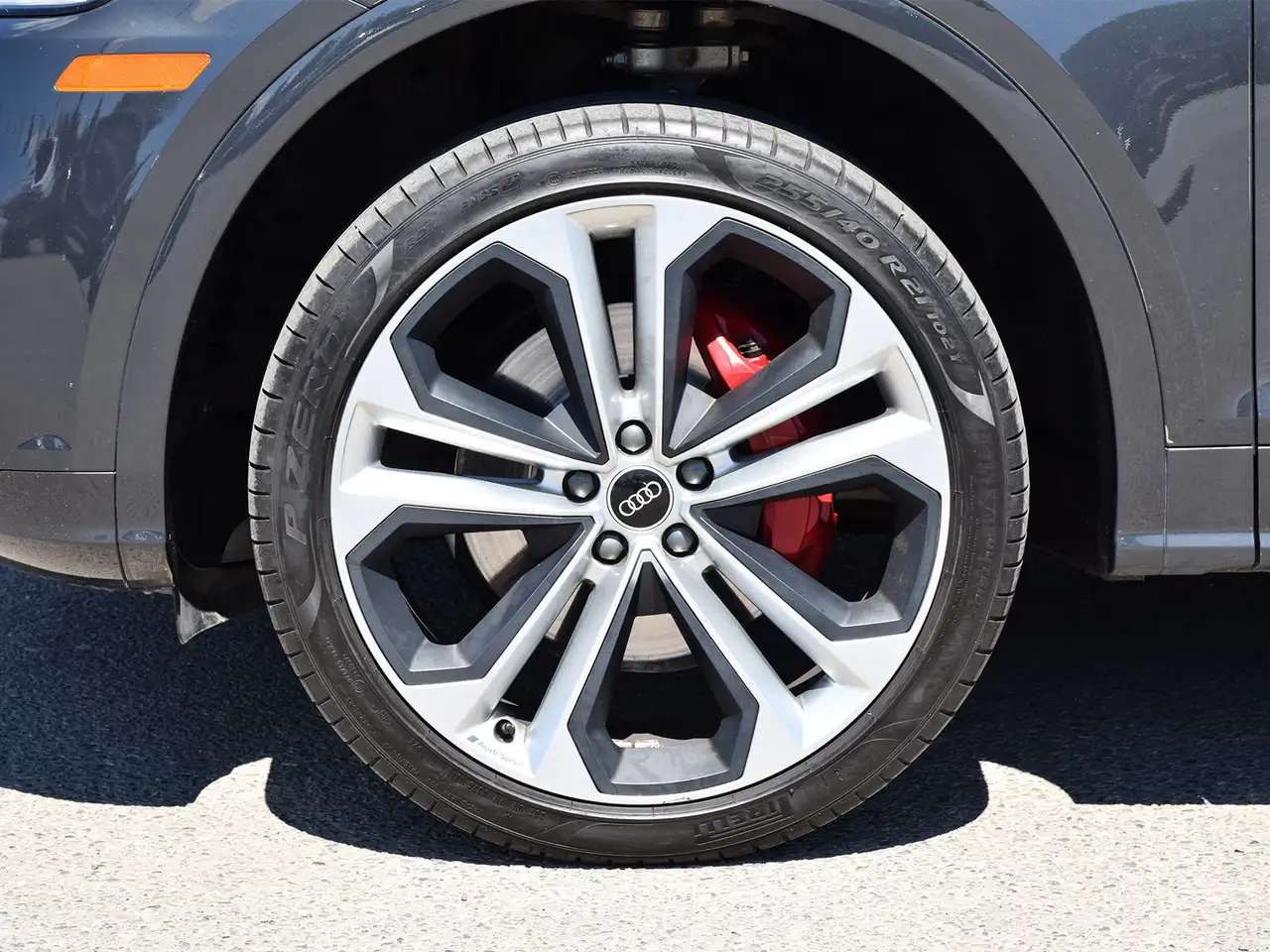 Audi SQ5 снимка Audi SQ5