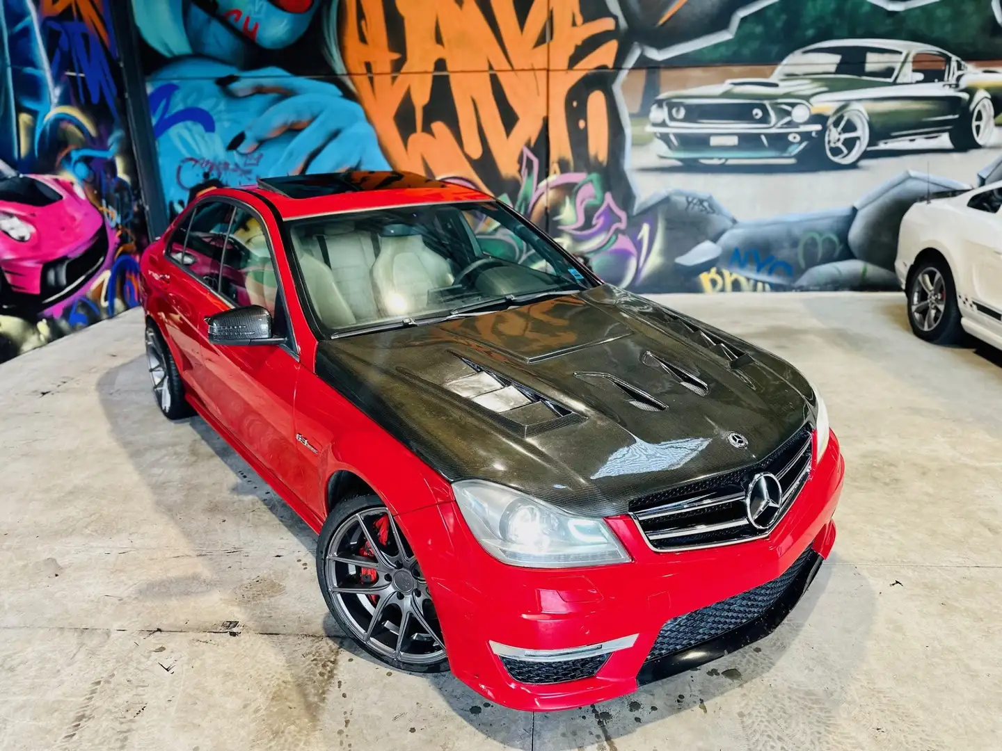 Mercedes-Benz C 63 AMG Rood - 2