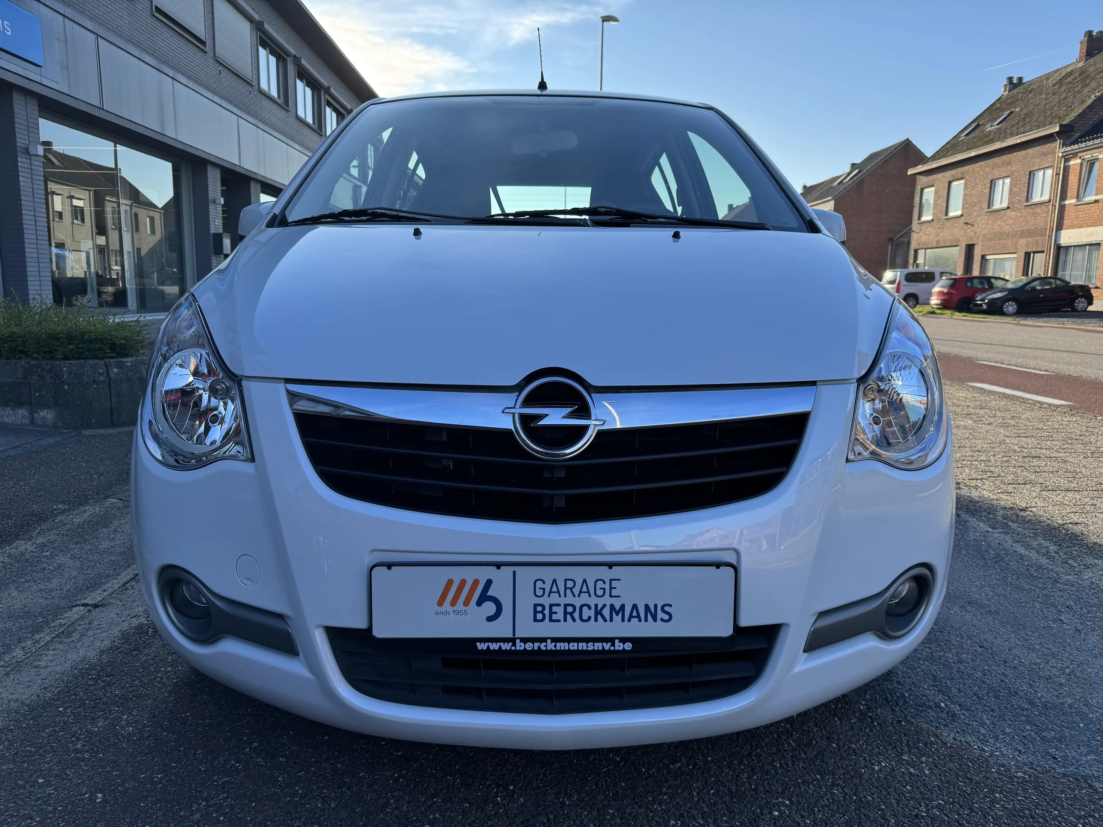 Opel Agila Enjoy 1.2 Benzine + Airco — photo 2