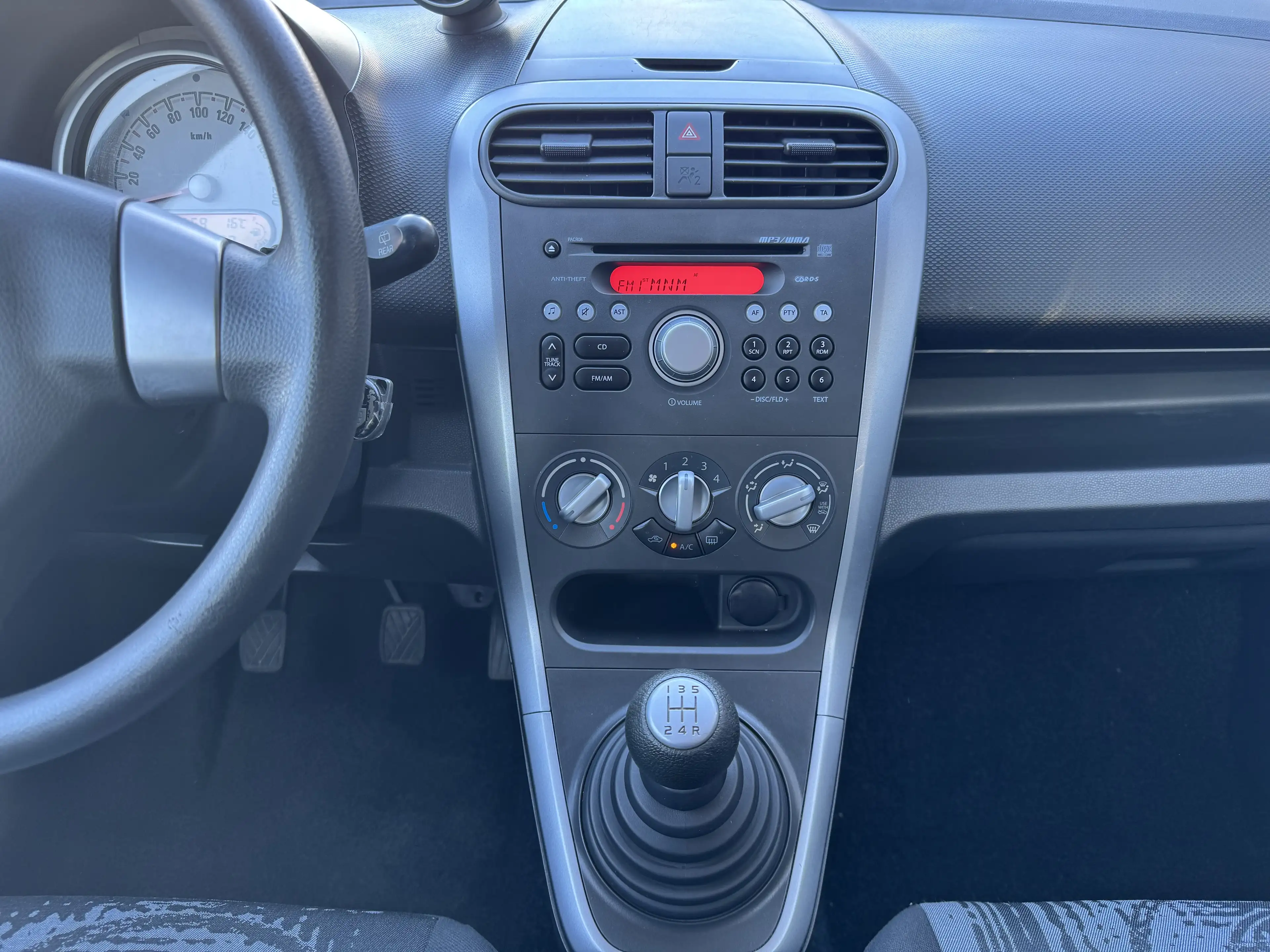 Opel Agila Enjoy 1.2 Benzine + Airco — photo 9