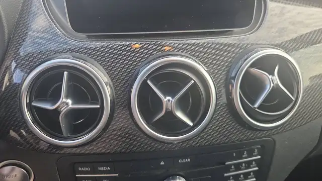 Mercedes-Benz B-Class view 13