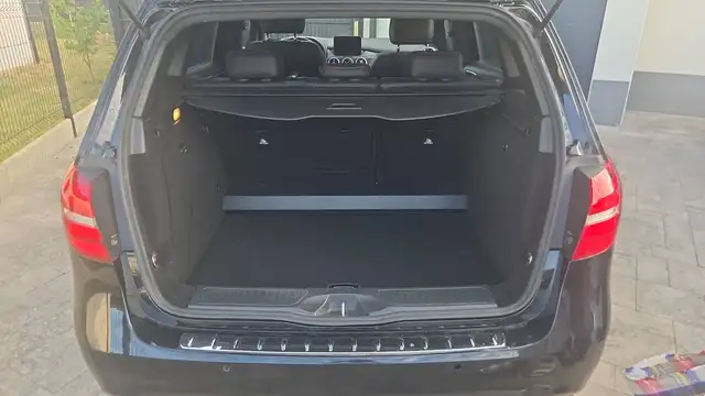 Mercedes-Benz B-Class view 14