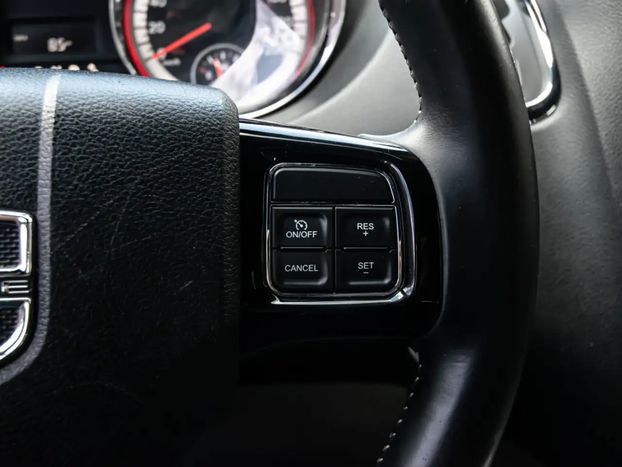 Dodge Grand Caravan снимка Dodge Grand Caravan