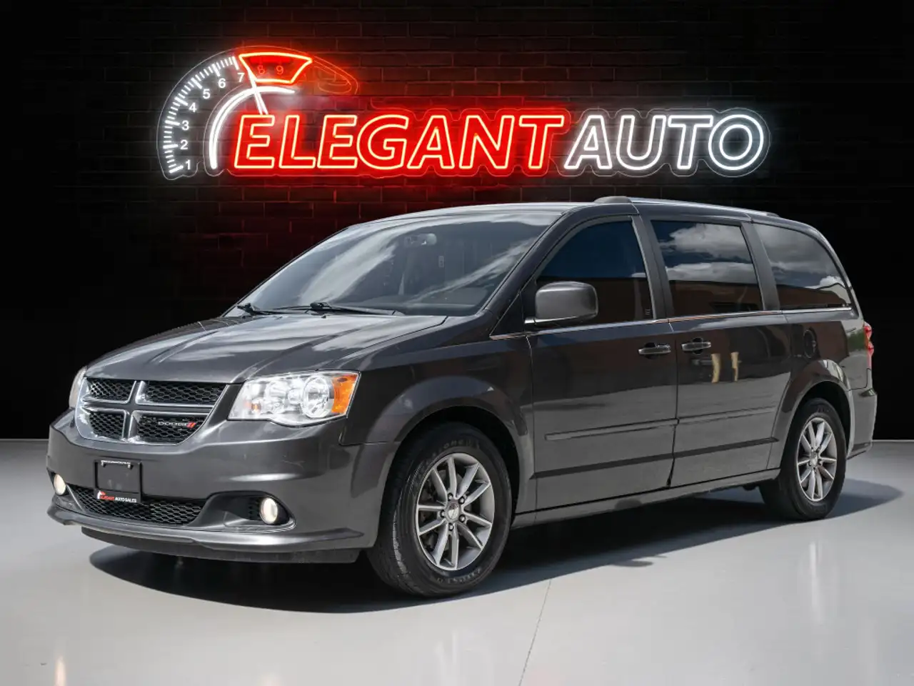 Dodge Grand Caravan снимка Dodge Grand Caravan