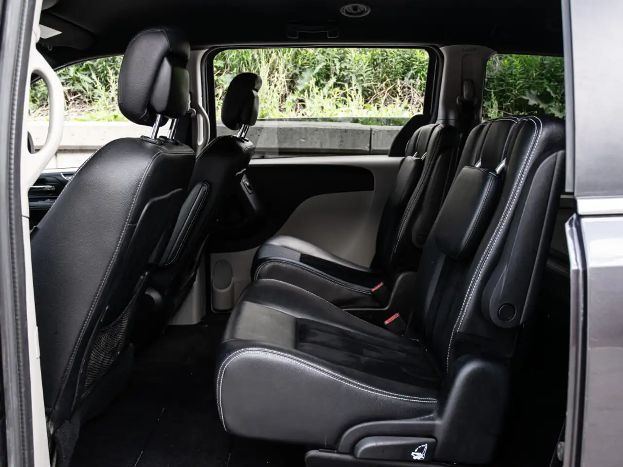 Dodge Grand Caravan снимка Dodge Grand Caravan