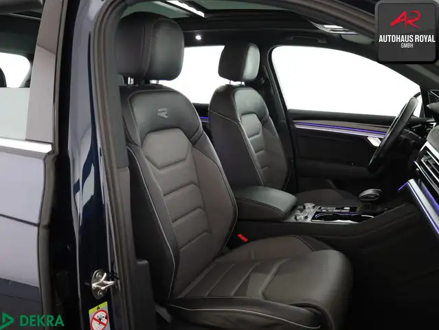 Volkswagen Touareg view 11