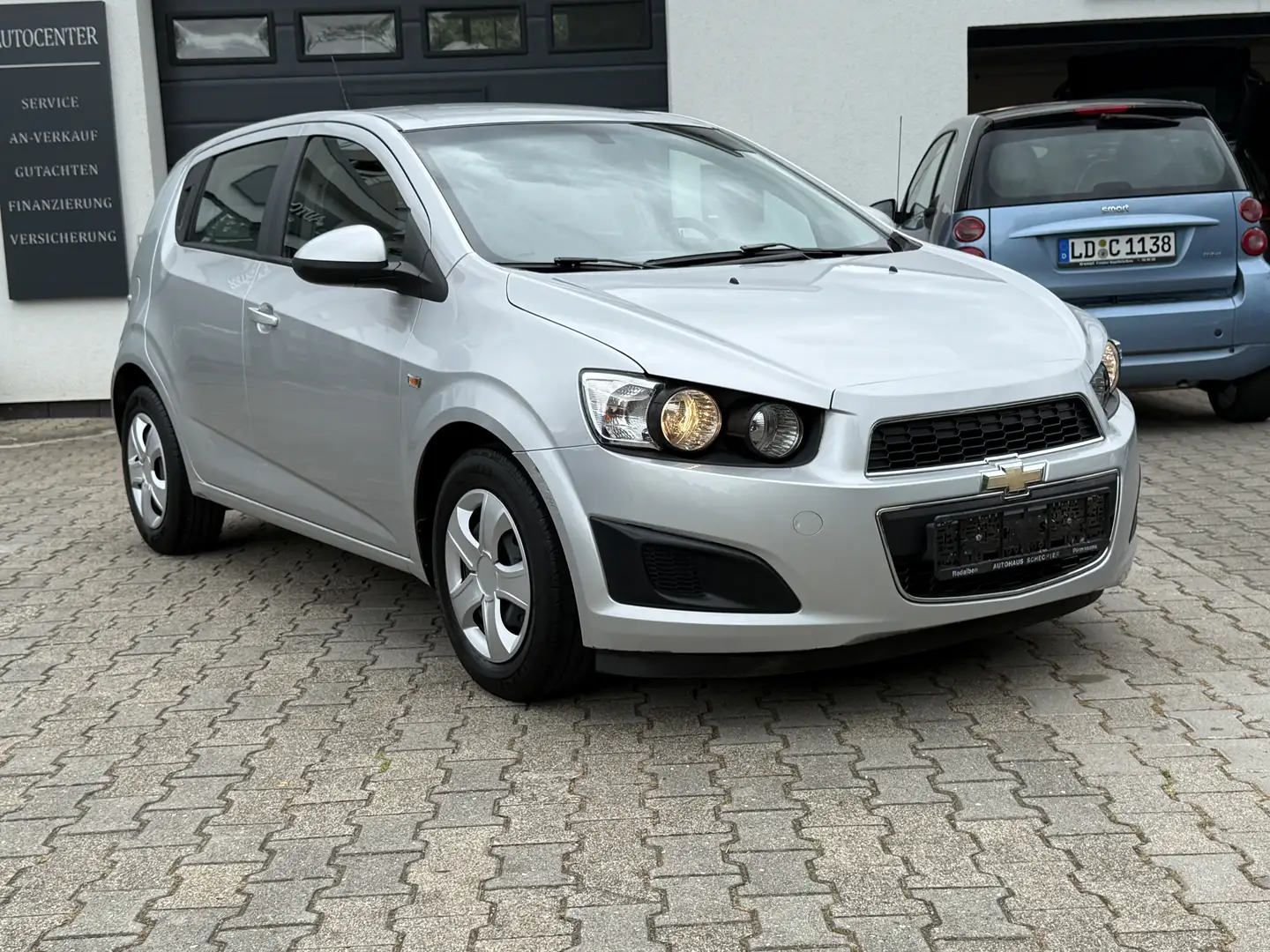 Chevrolet Aveo LT Srebrny - 1