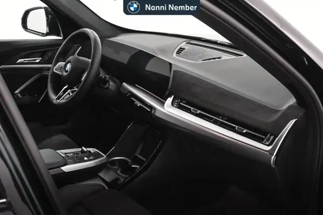 BMW X1 view 8
