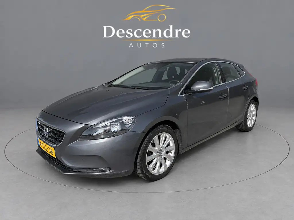 Volvo V40 2014 из Европы — купить под ключ