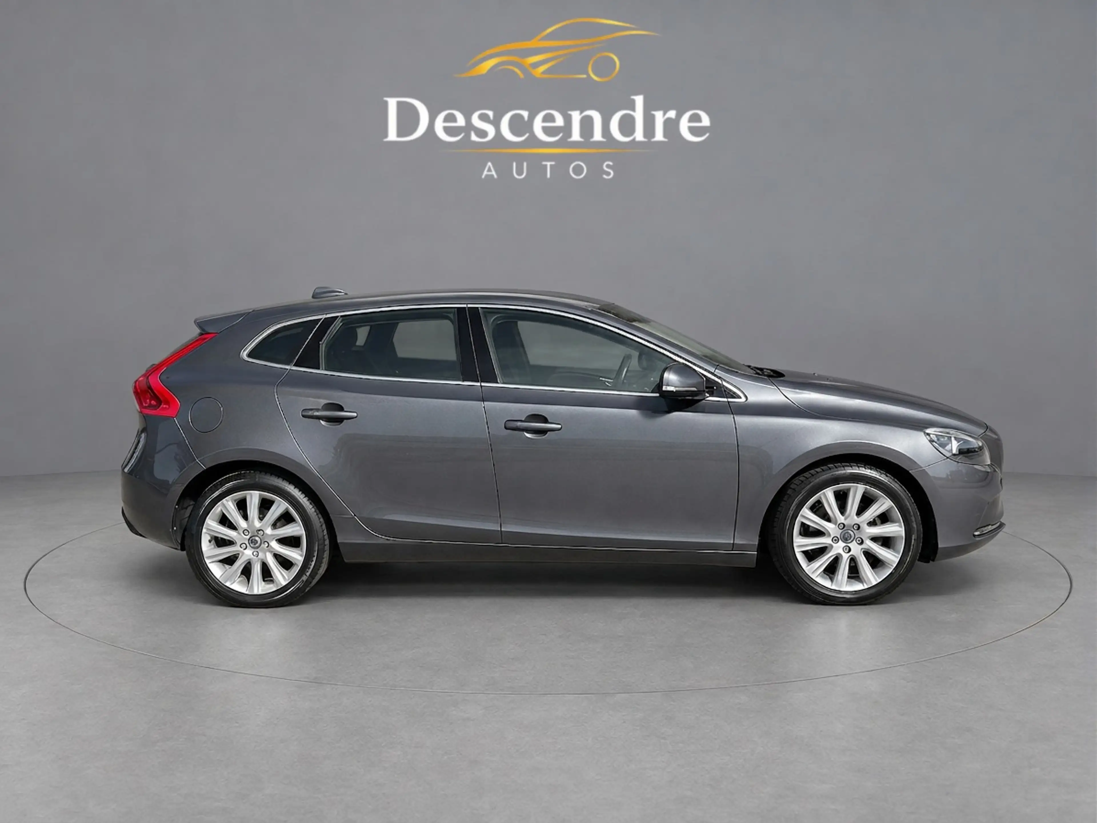 Volvo V40 1.6 T3 Momentum — photo 6