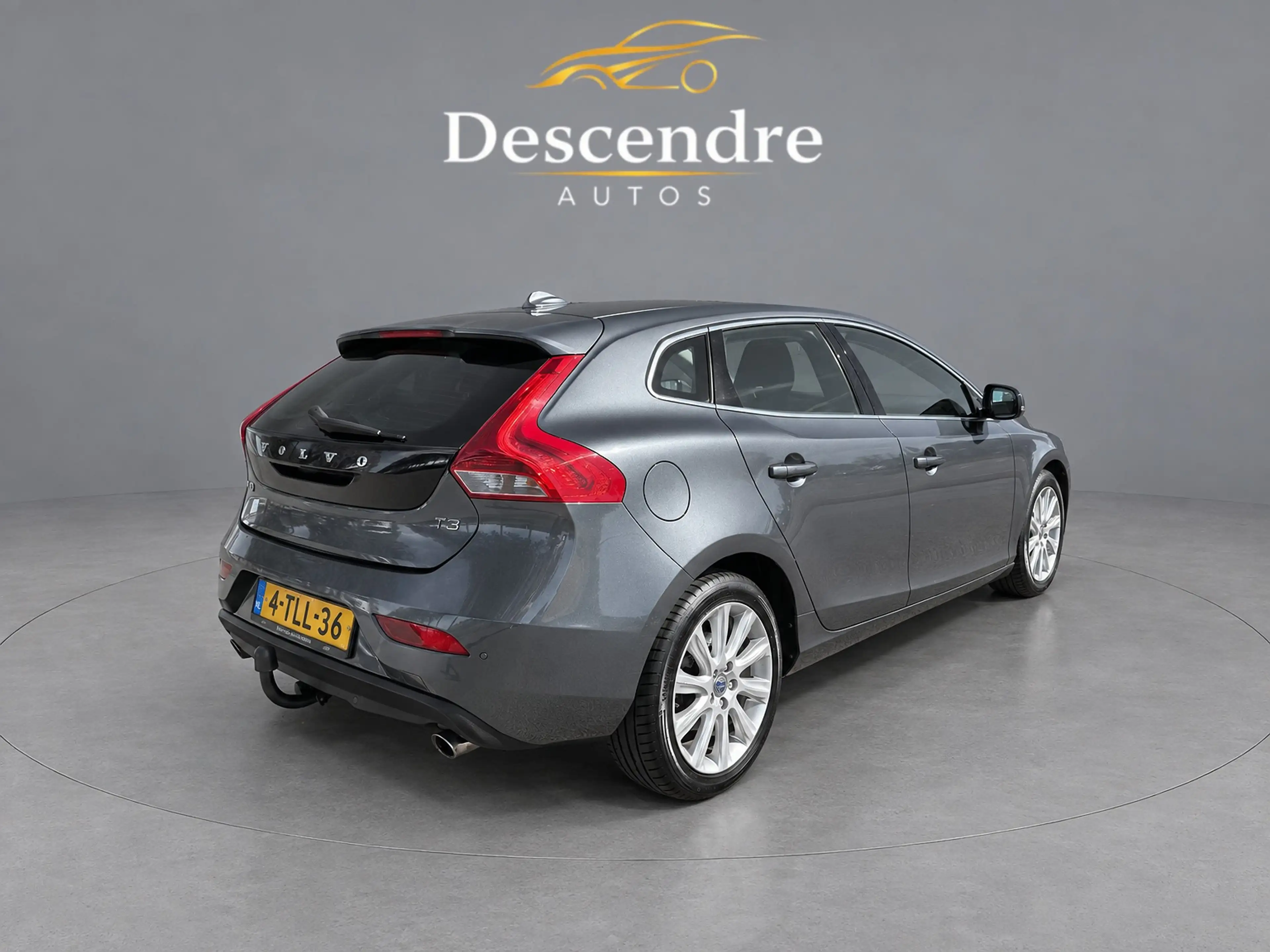 Volvo V40 1.6 T3 Momentum — photo 7