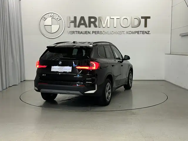 BMW X1 view 5