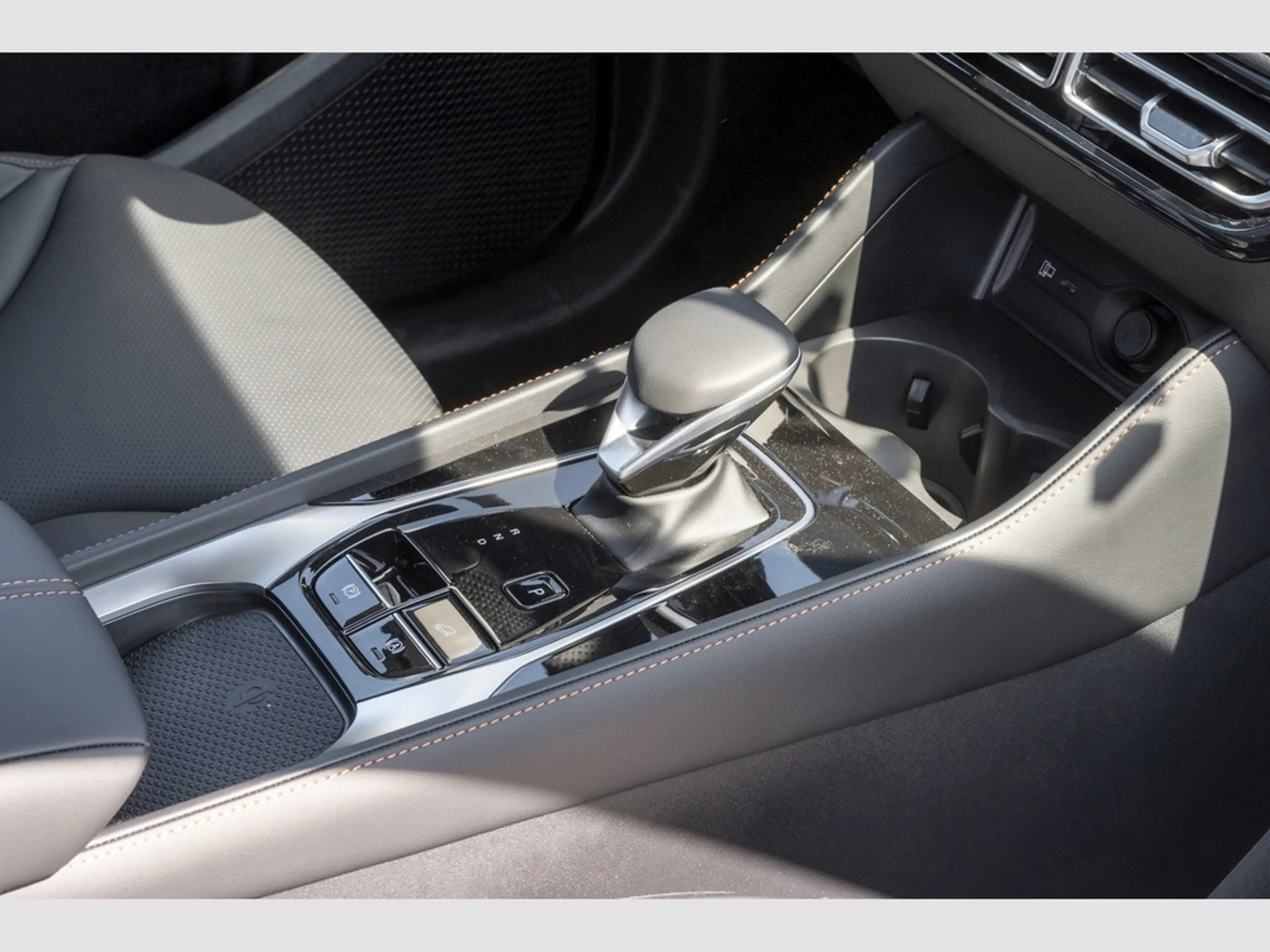 MG HS PHEV Luxury LED,Kamera,Finanzierungspreis — photo 10