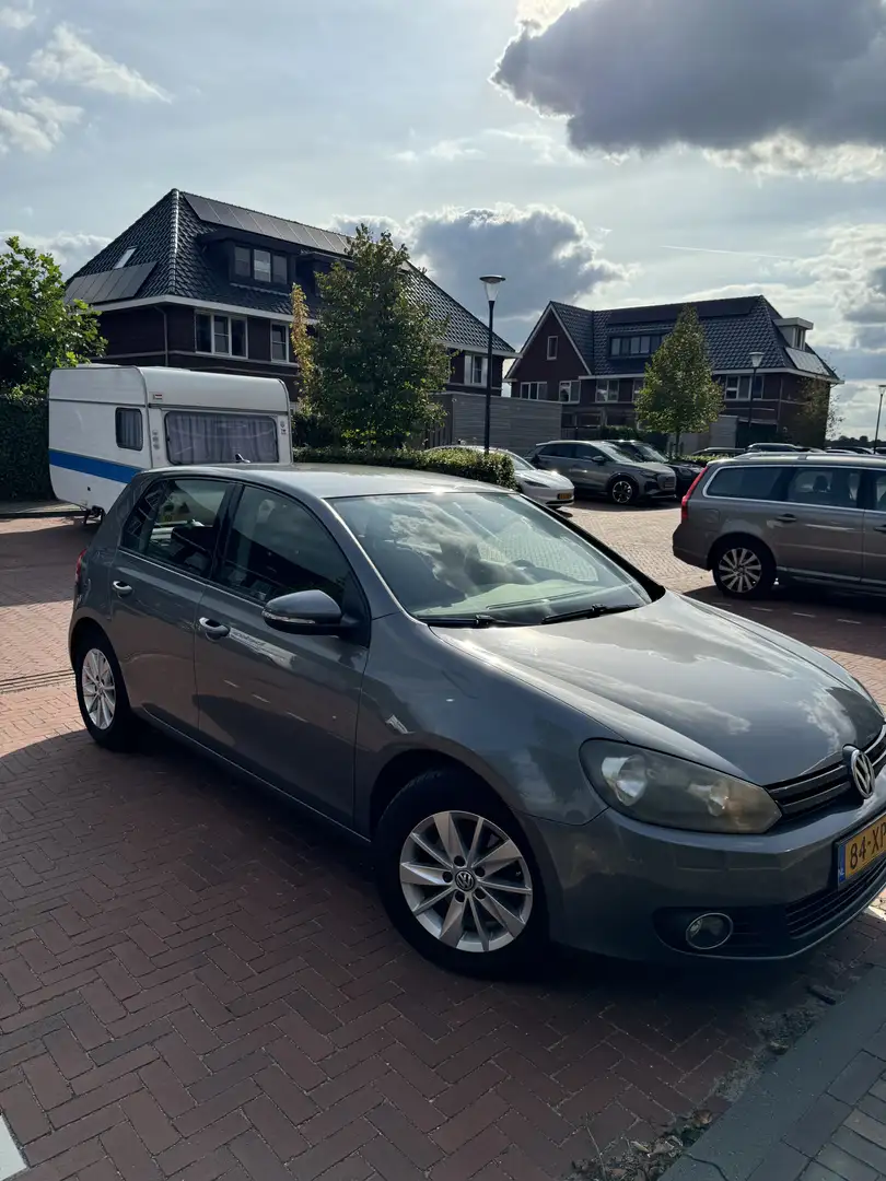 Volkswagen Golf 1.2 TSI Comf Exec L. Grijs - 1