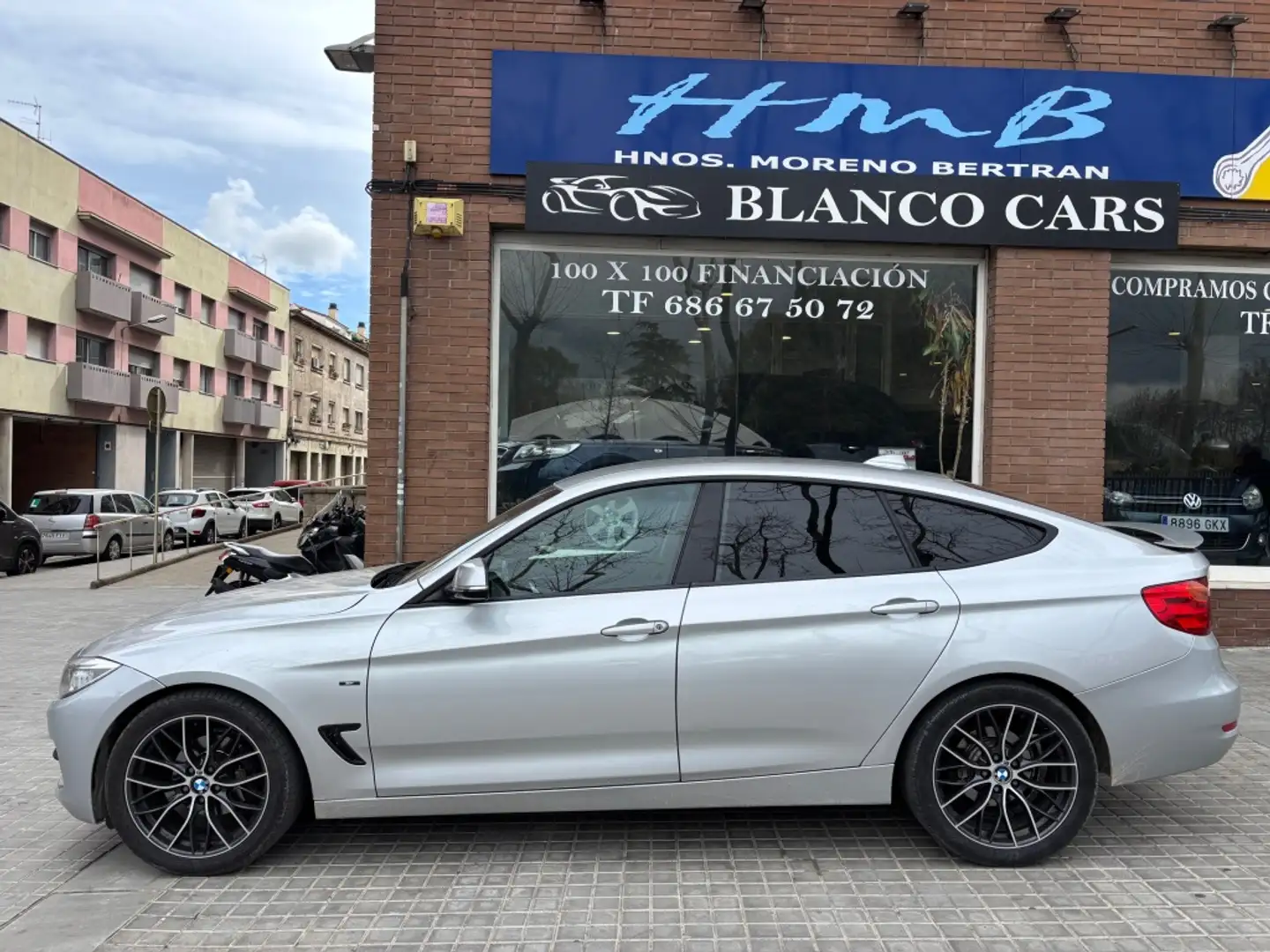 BMW 320 320dA Gran Turismo Sport Gris - 1