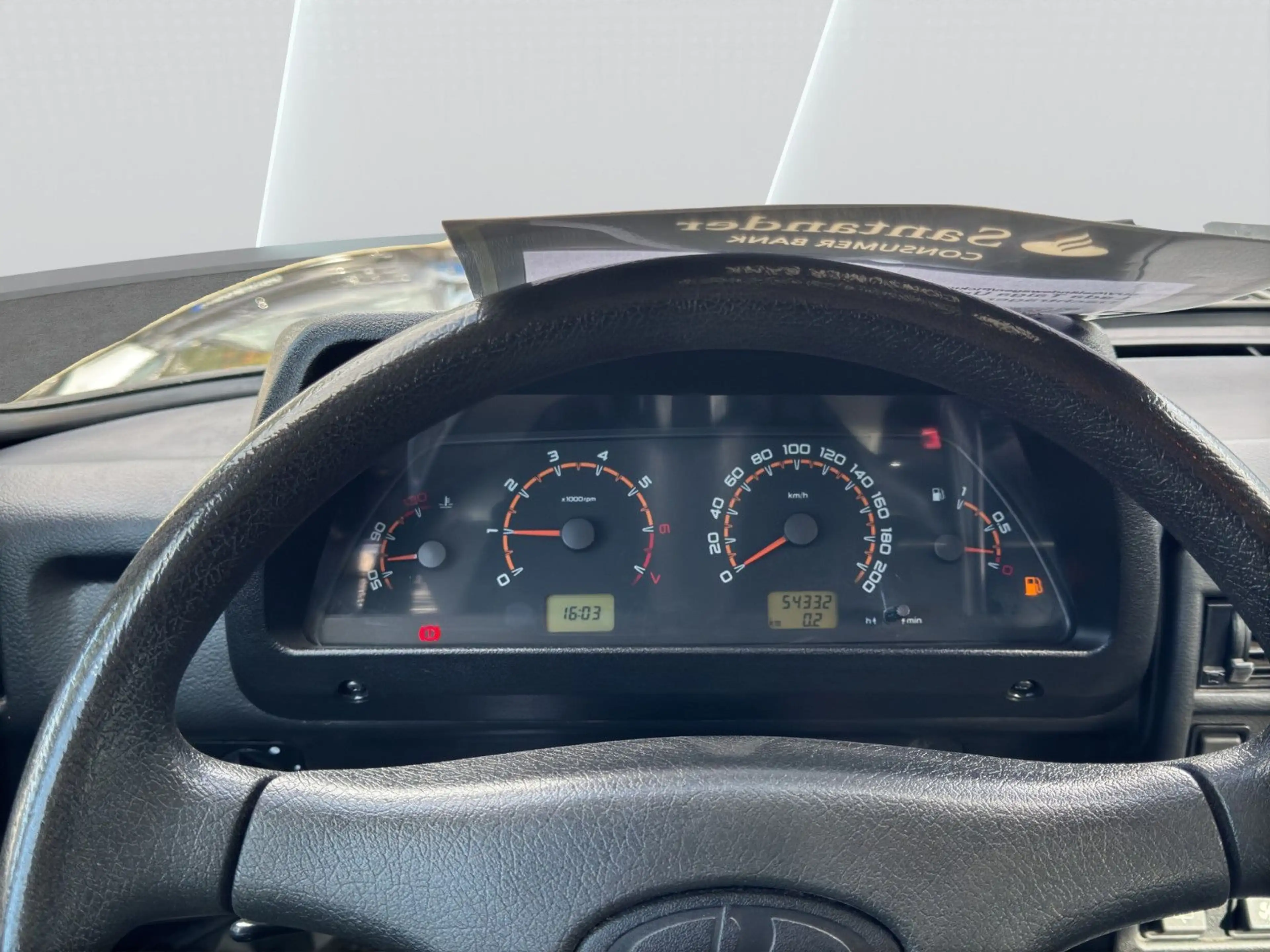 Lada Taiga Urban 4x4, 1,7, wenig KM, Dachträger, AHK — photo 12