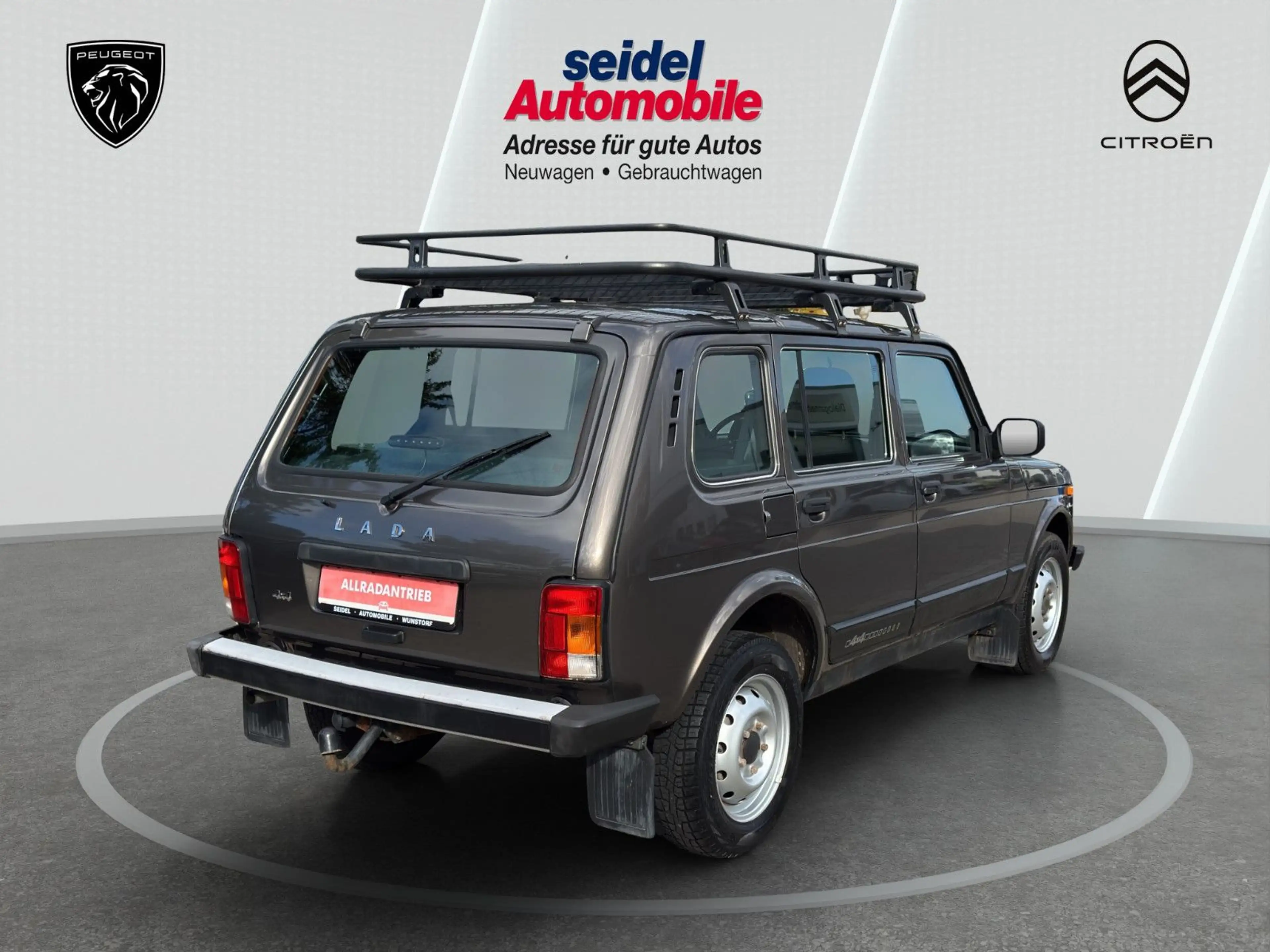 Lada Taiga Urban 4x4, 1,7, wenig KM, Dachträger, AHK — photo 5