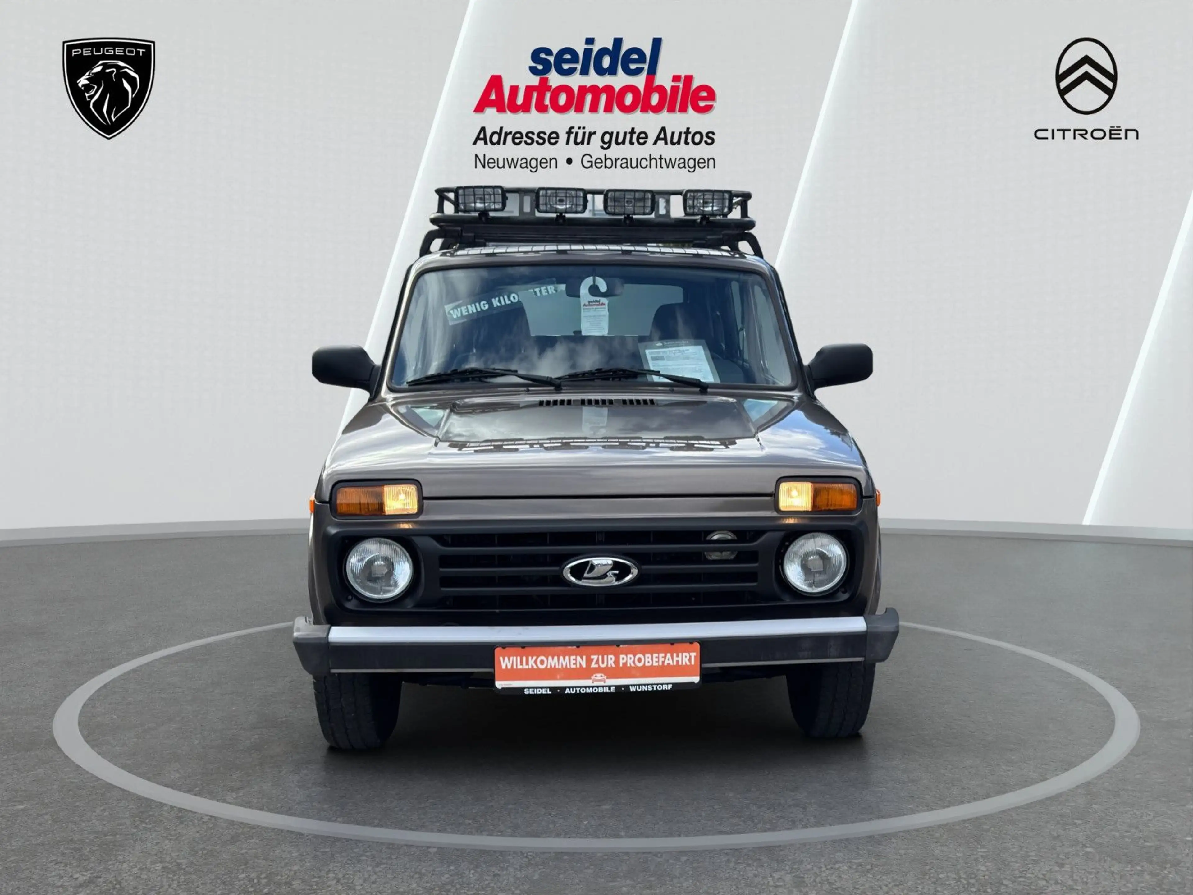 Lada Taiga Urban 4x4, 1,7, wenig KM, Dachträger, AHK — photo 8