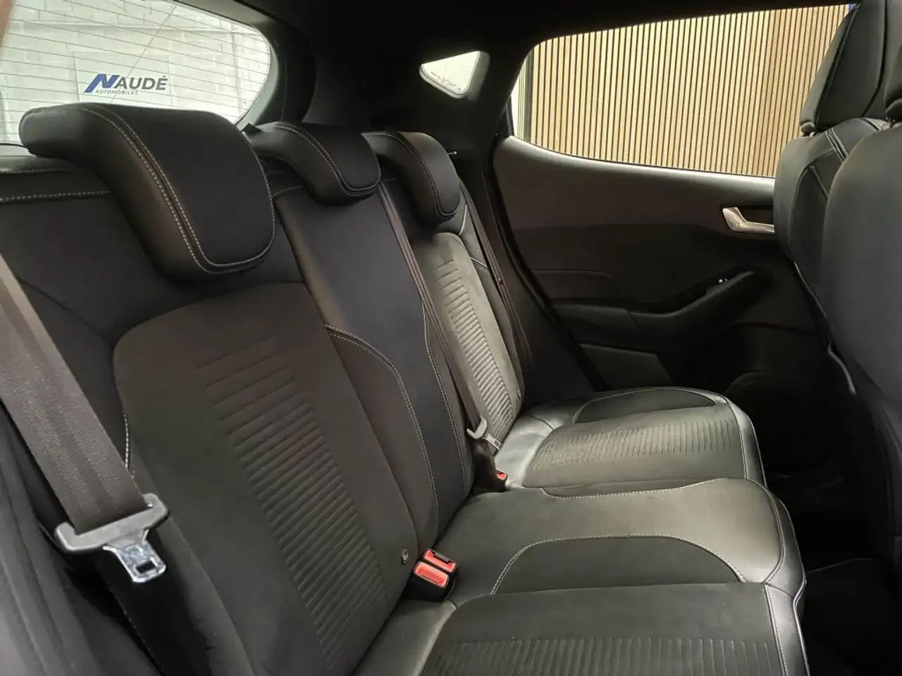 Ford Fiesta ST — photo 20