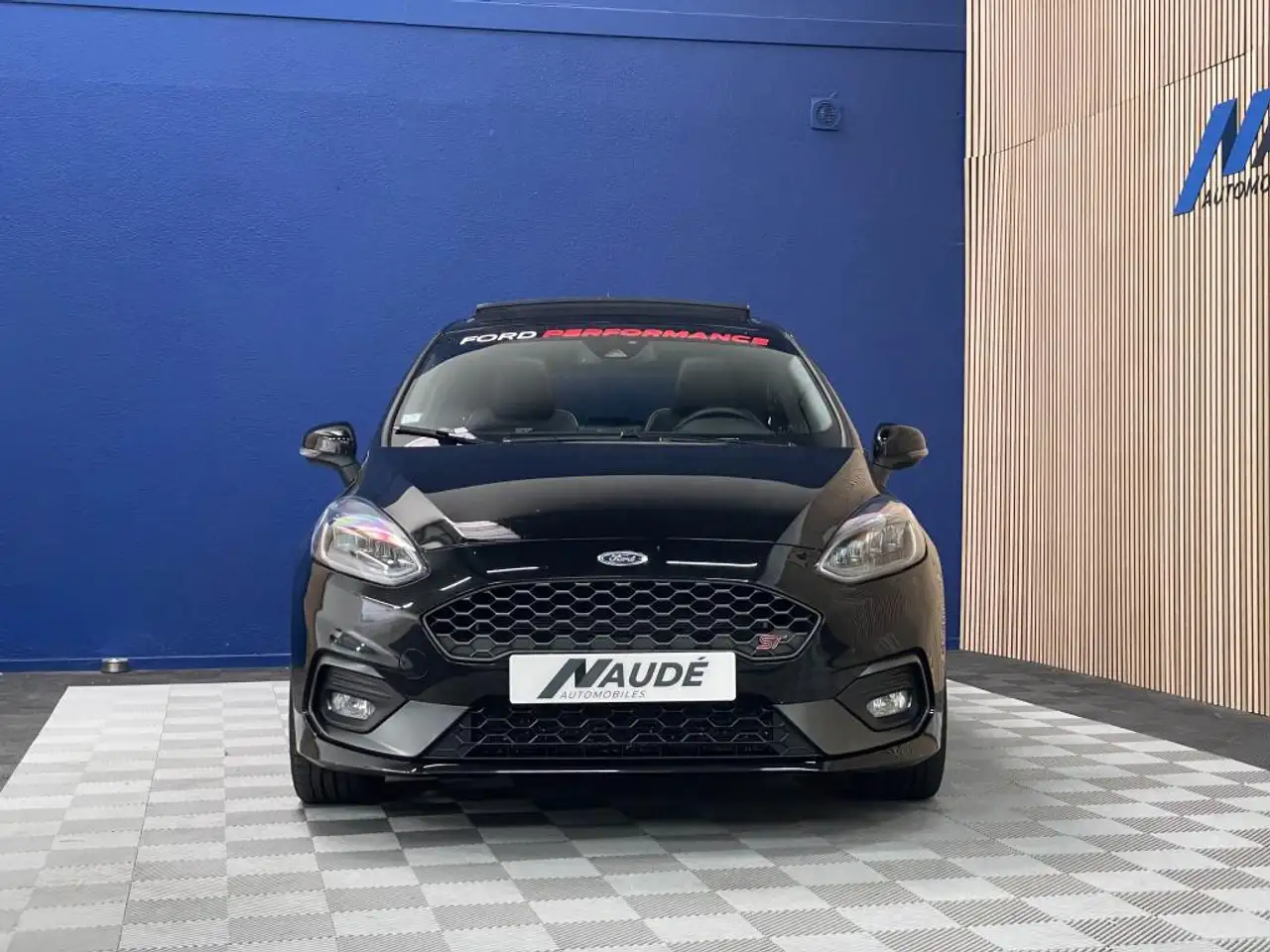 Ford Fiesta ST — photo 2