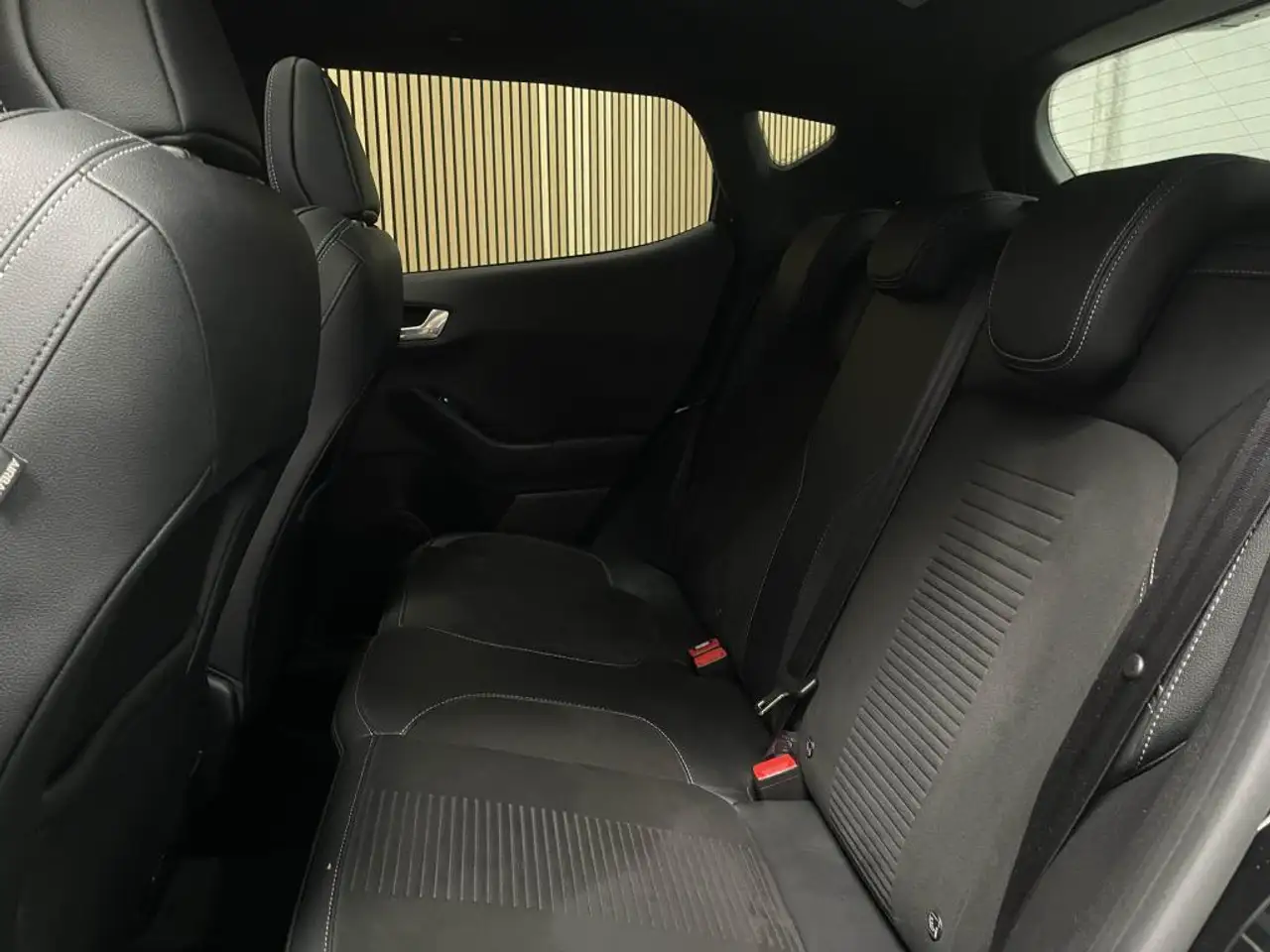Ford Fiesta ST — photo 21