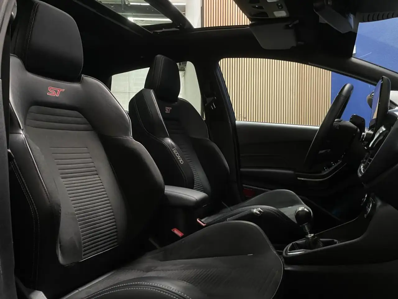 Ford Fiesta ST — photo 19