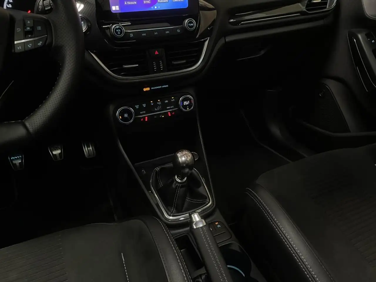 Ford Fiesta ST — photo 15
