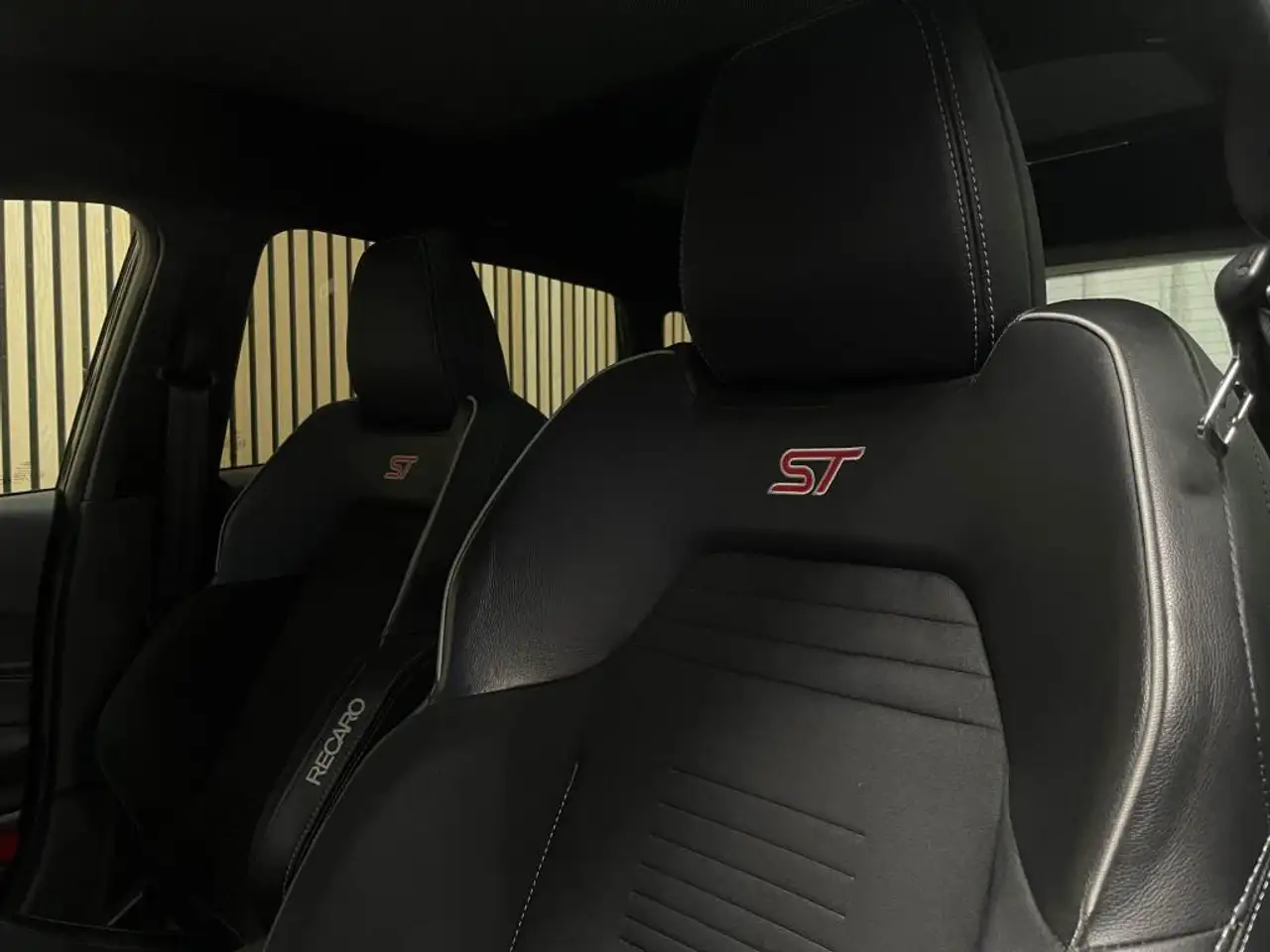 Ford Fiesta ST — photo 22