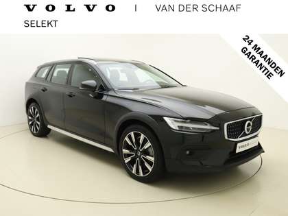 Volvo V60 Cross Country B5 264pk AWD Pro / B&W Audio / Massage / Head-Up /