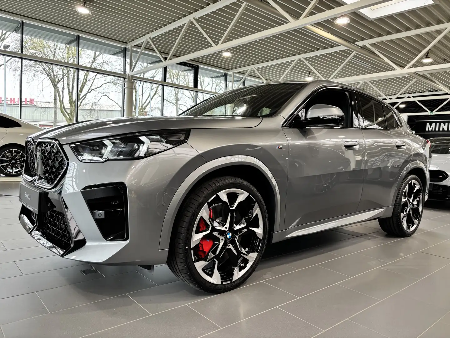 BMW X2 sDrive20i M SportPro 21" H&K Inno Driving+ Šedá - 2