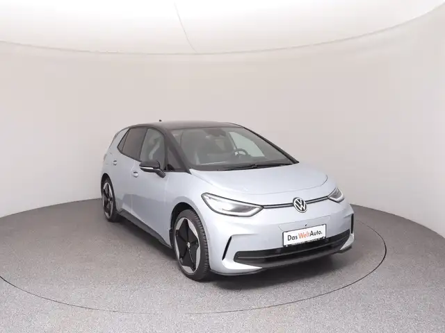 Volkswagen Id.3 view 2