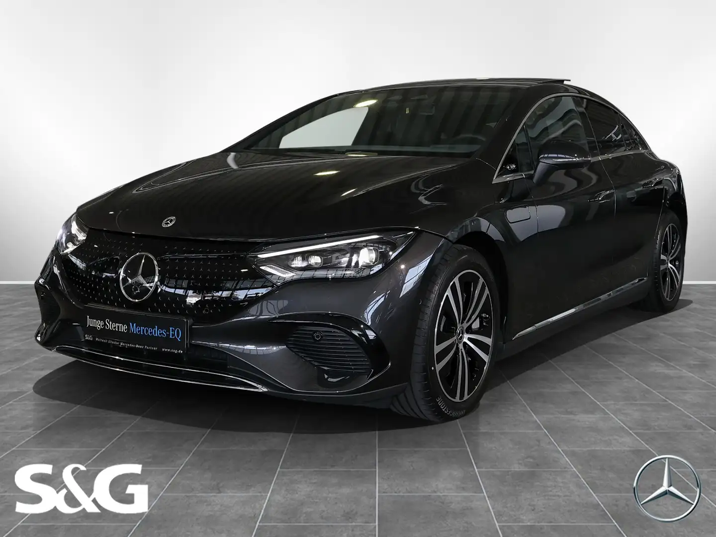 Mercedes-Benz EQE 300 MBUX+360°+Pano+19Zoll+AppelCar+Memory-P Grey - 1