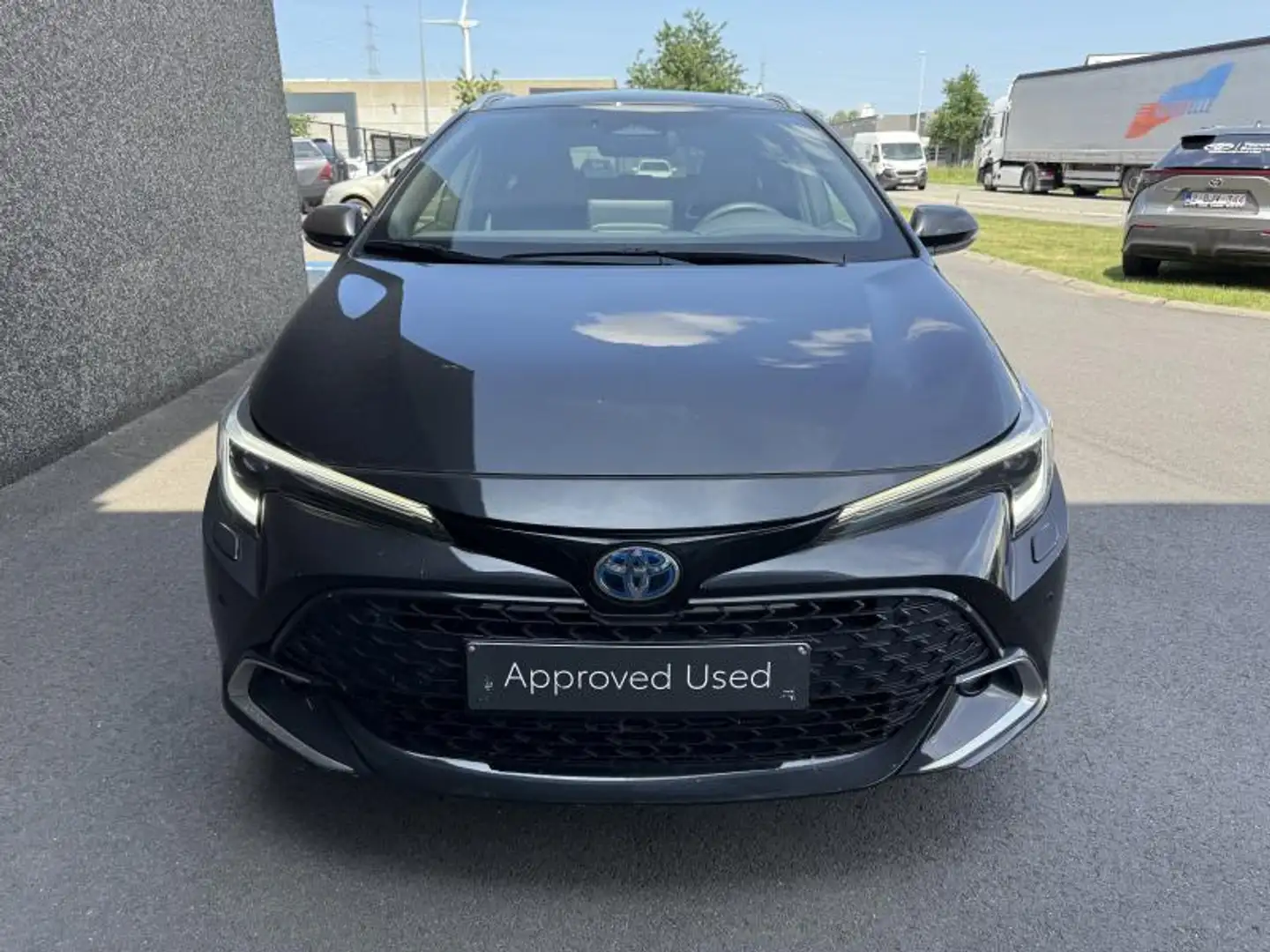 Toyota Corolla 2.0 Hybrid Premium + Trekhaak Noir - 2