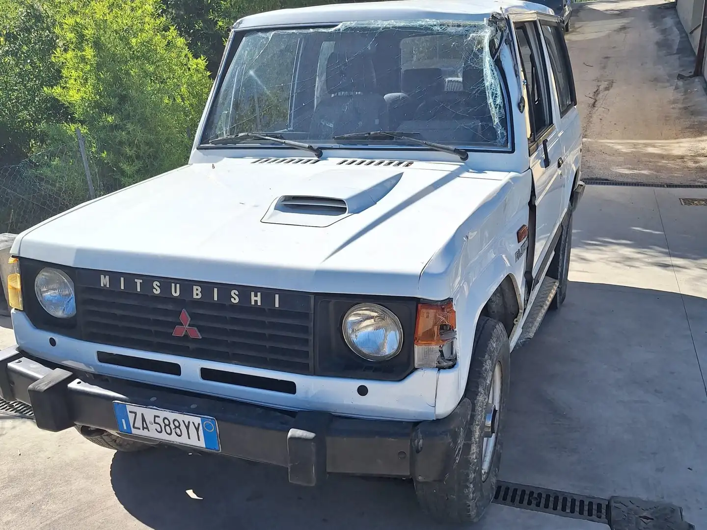 Mitsubishi Pajero Pajero Metal Top 2.5 td SE my88 Білий - 2