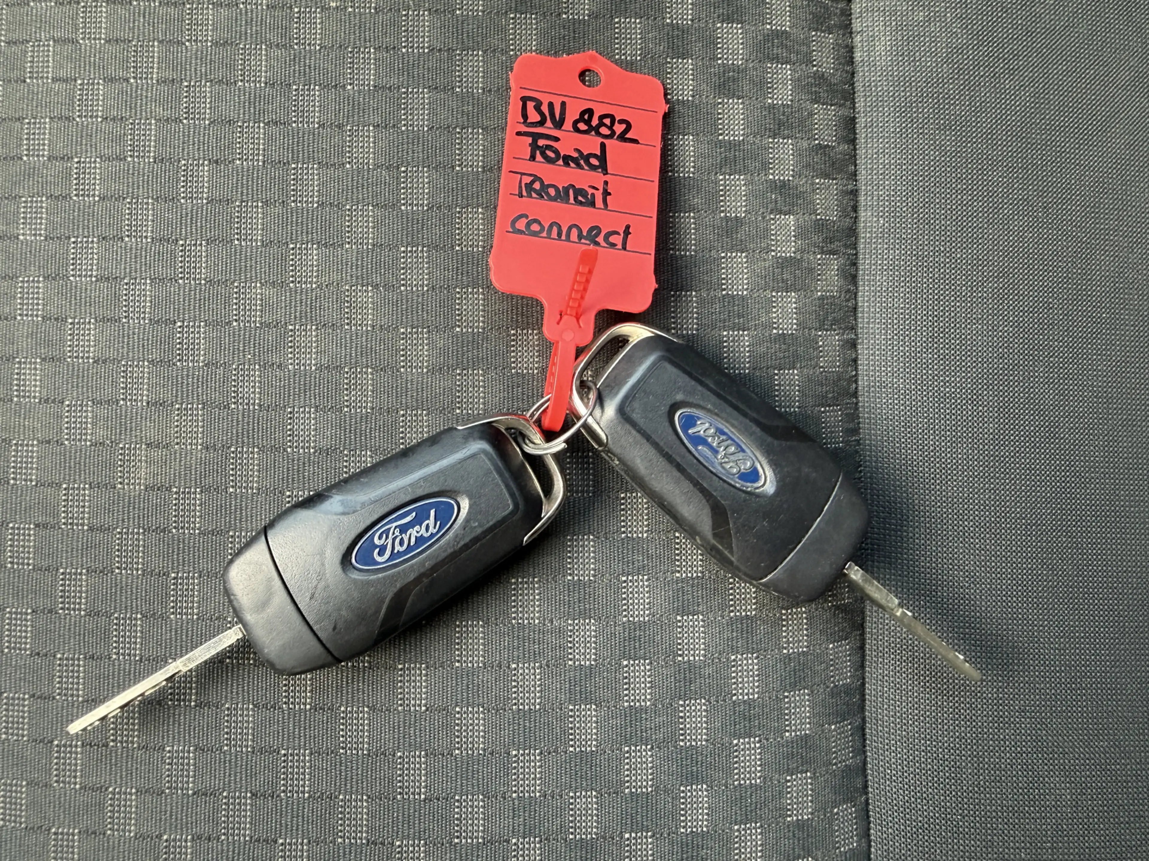 Ford Transit Connect 1.5 TDCI 100PK L2 Automaat Trekhaak Carplay Camera — photo 35