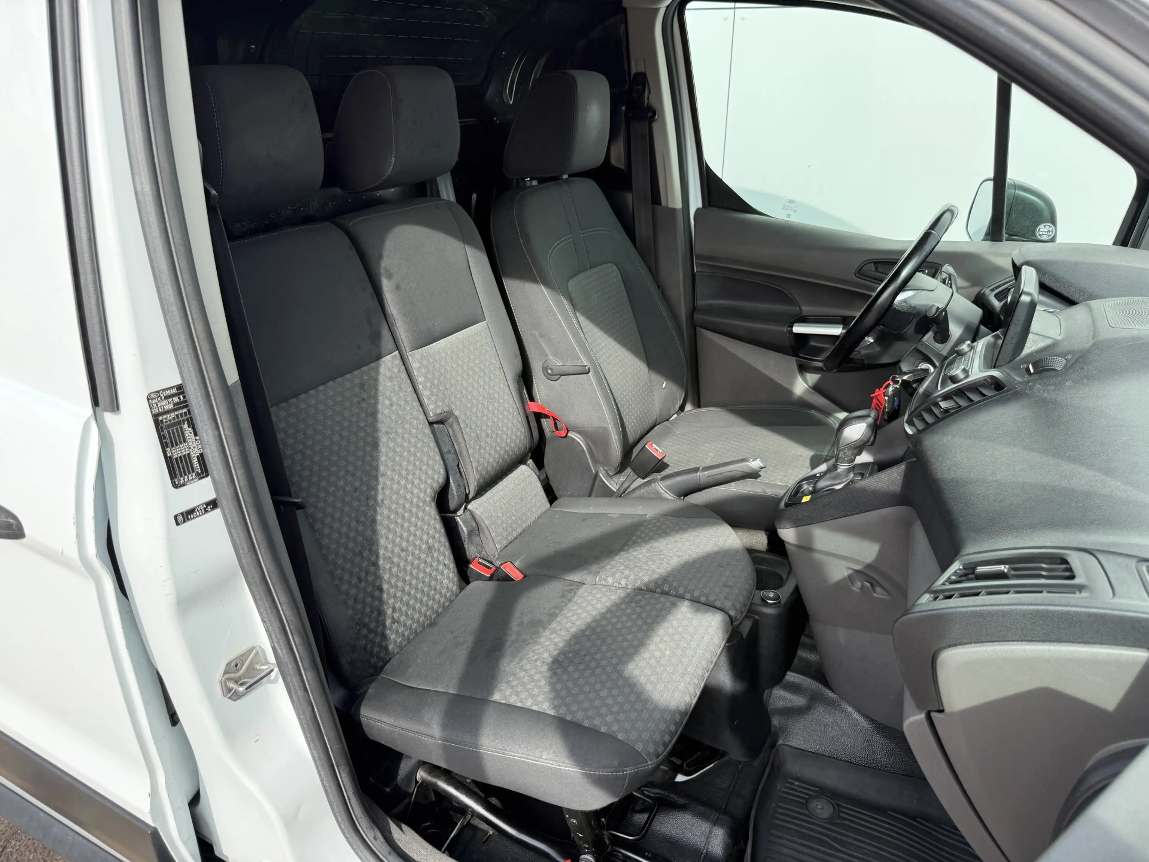 Ford Transit Connect 1.5 TDCI 100PK L2 Automaat Trekhaak Carplay Camera — photo 9