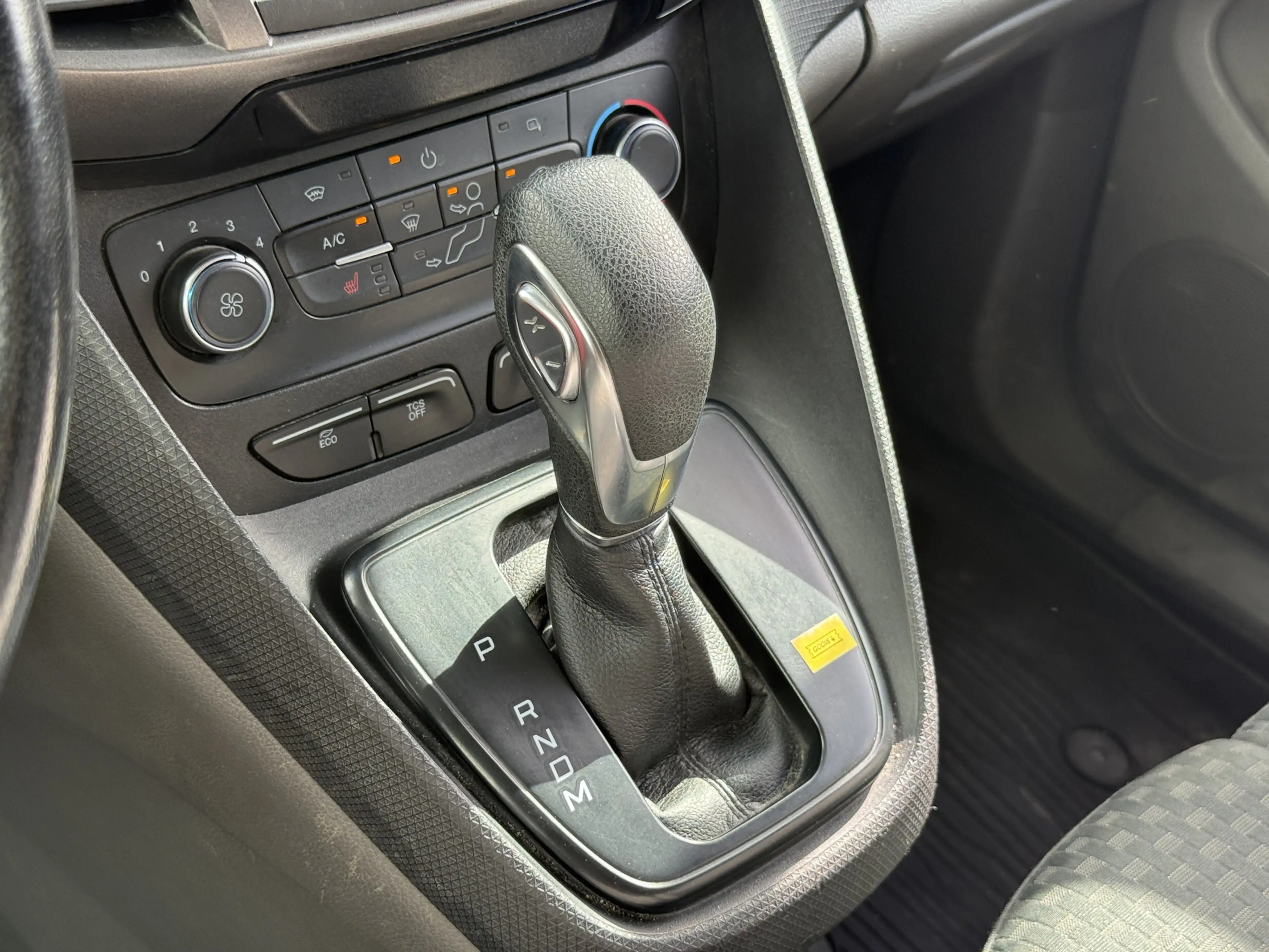 Ford Transit Connect 1.5 TDCI 100PK L2 Automaat Trekhaak Carplay Camera — photo 26