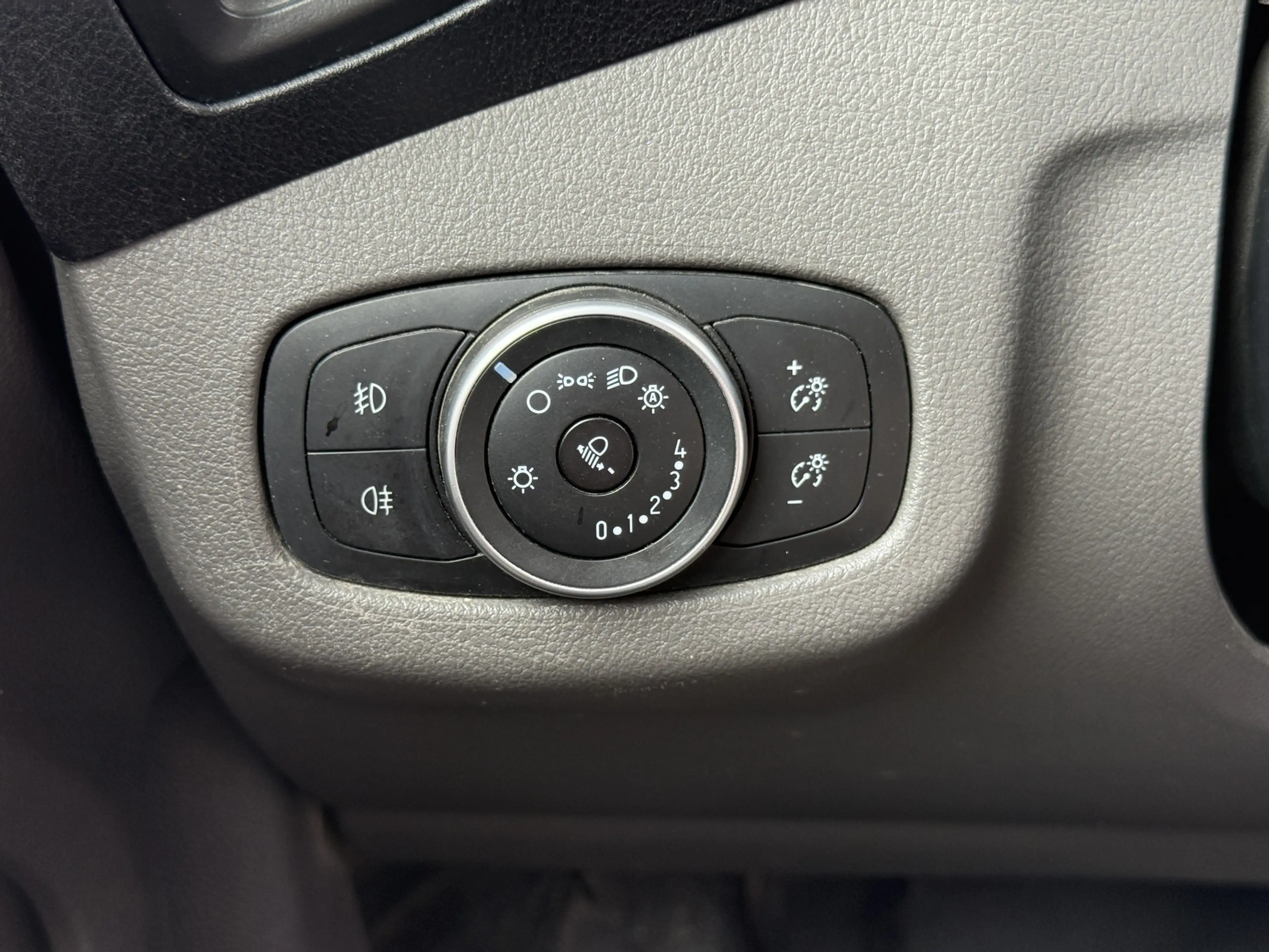 Ford Transit Connect 1.5 TDCI 100PK L2 Automaat Trekhaak Carplay Camera — photo 32