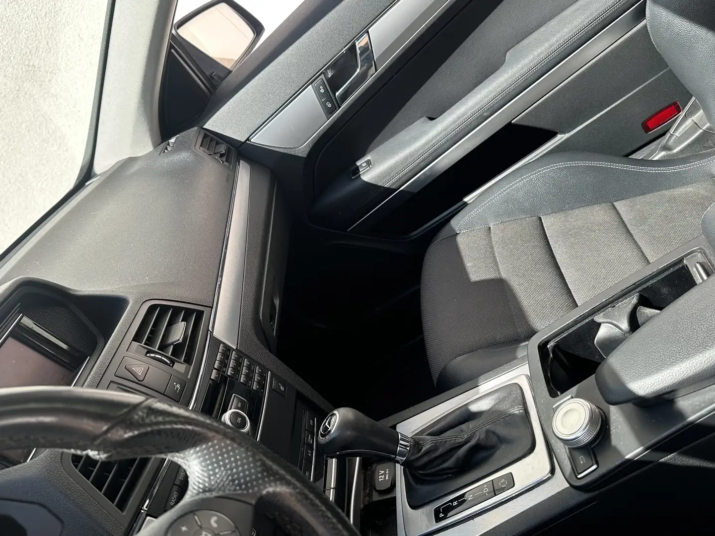 Mercedes-Benz E 220 BlueEfficiency CDI Aut. - 2