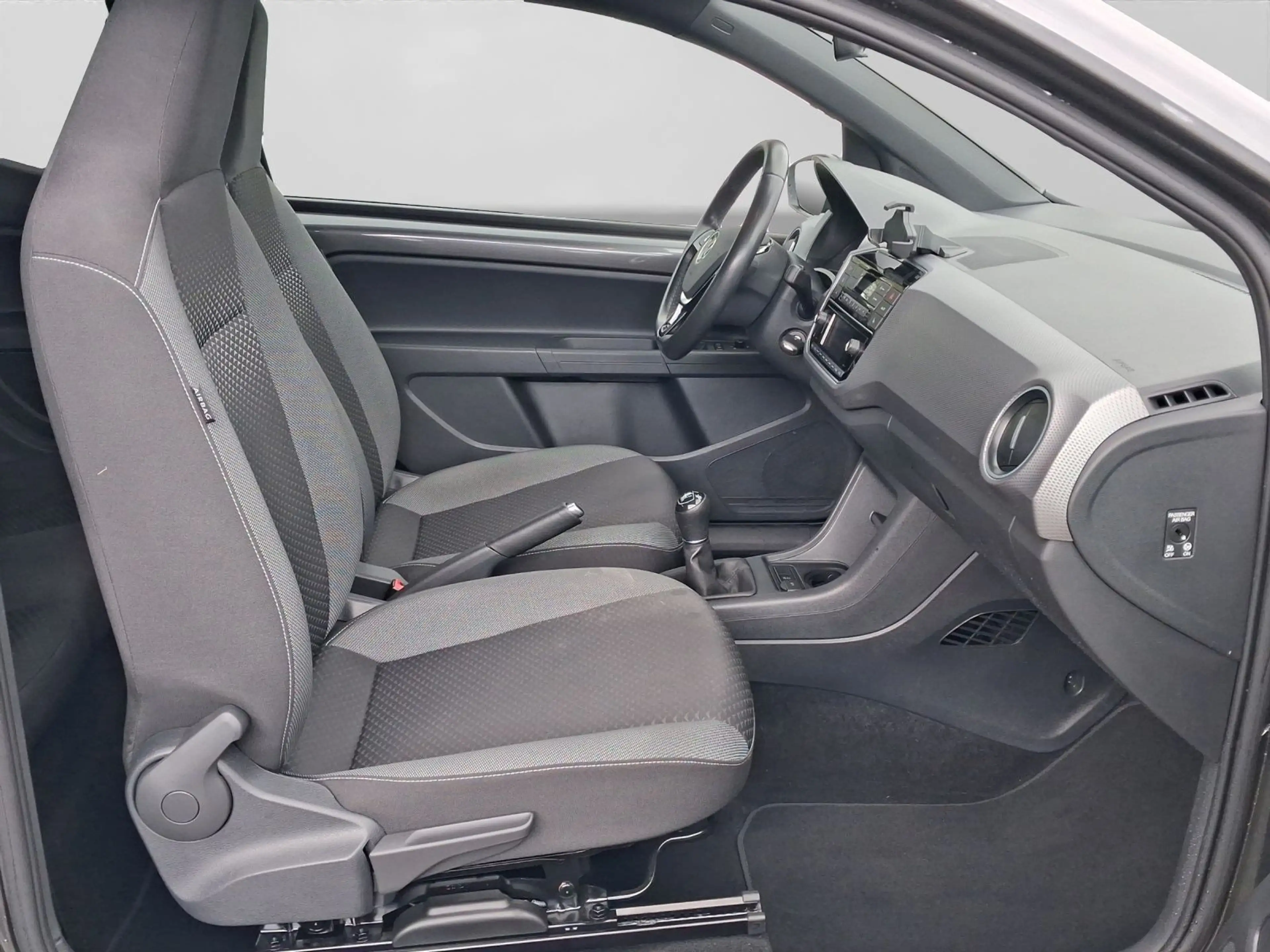 Volkswagen up! 1.0 ACTIVE BLUETOOTH SITZHZG DAB+ LM16 — photo 4
