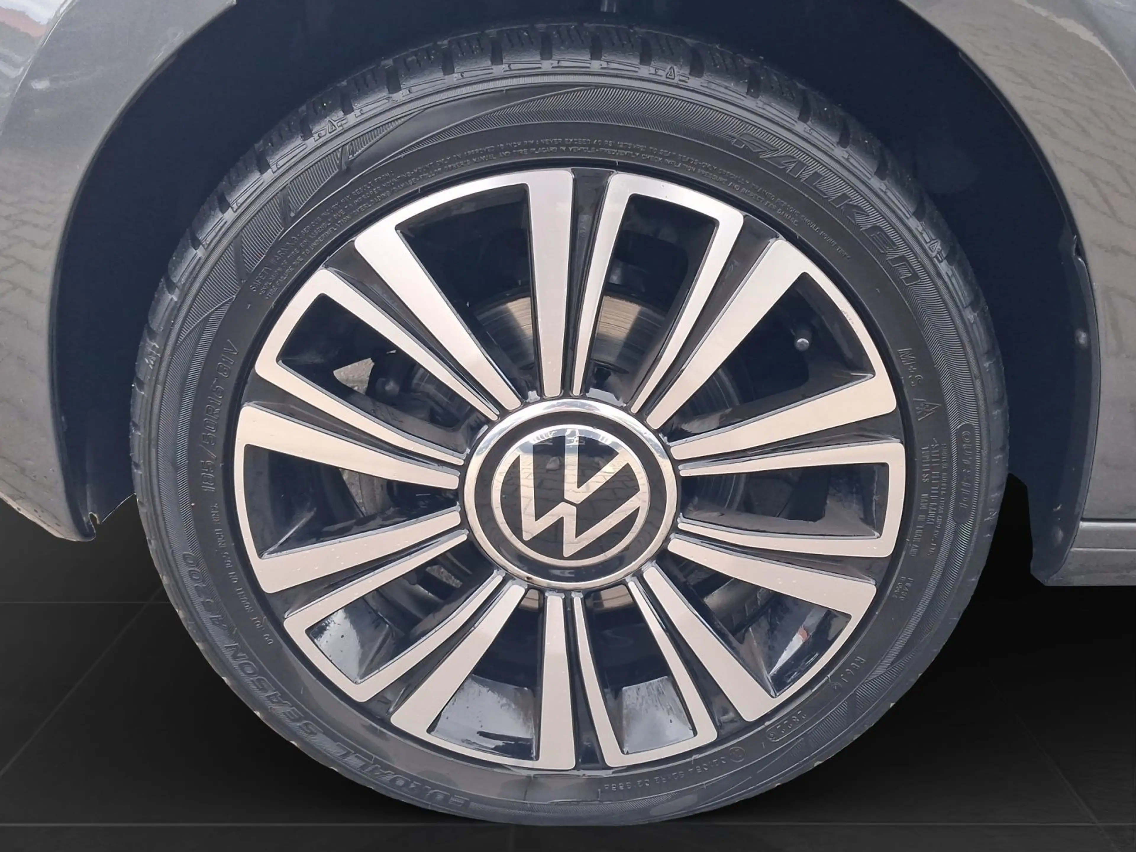Volkswagen up! 1.0 ACTIVE BLUETOOTH SITZHZG DAB+ LM16 — photo 7