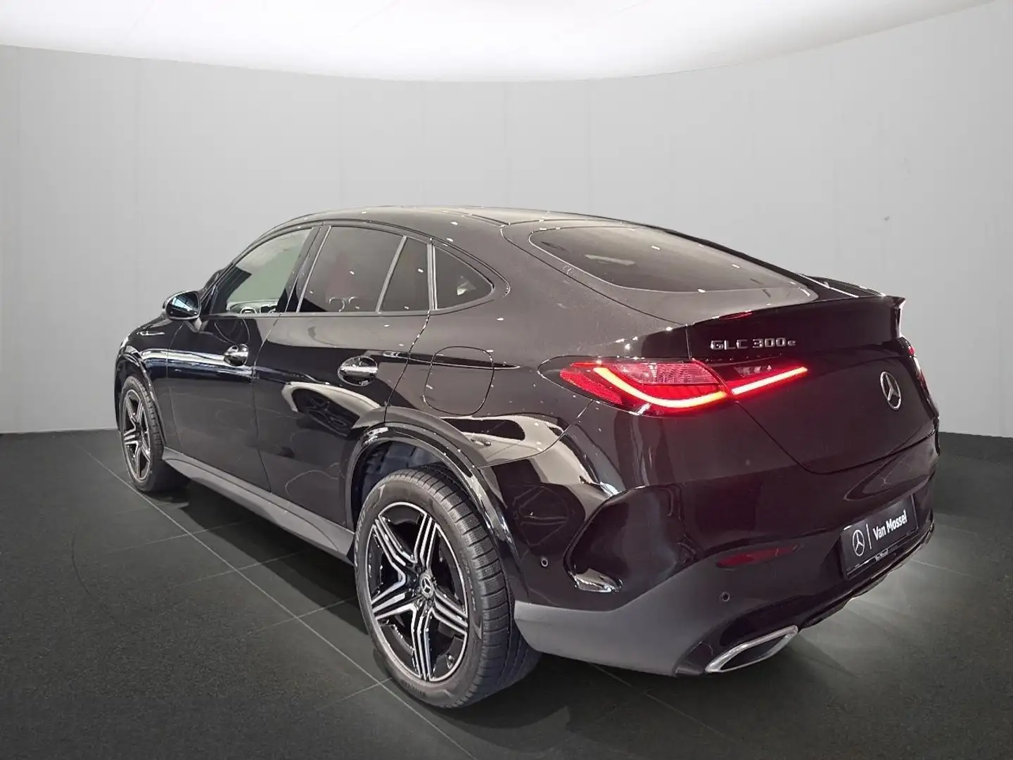 Mercedes-Benz GLC 300 Coupé GLC e 4MATIC AMG Line 5j MB Waarborg Noir - 2